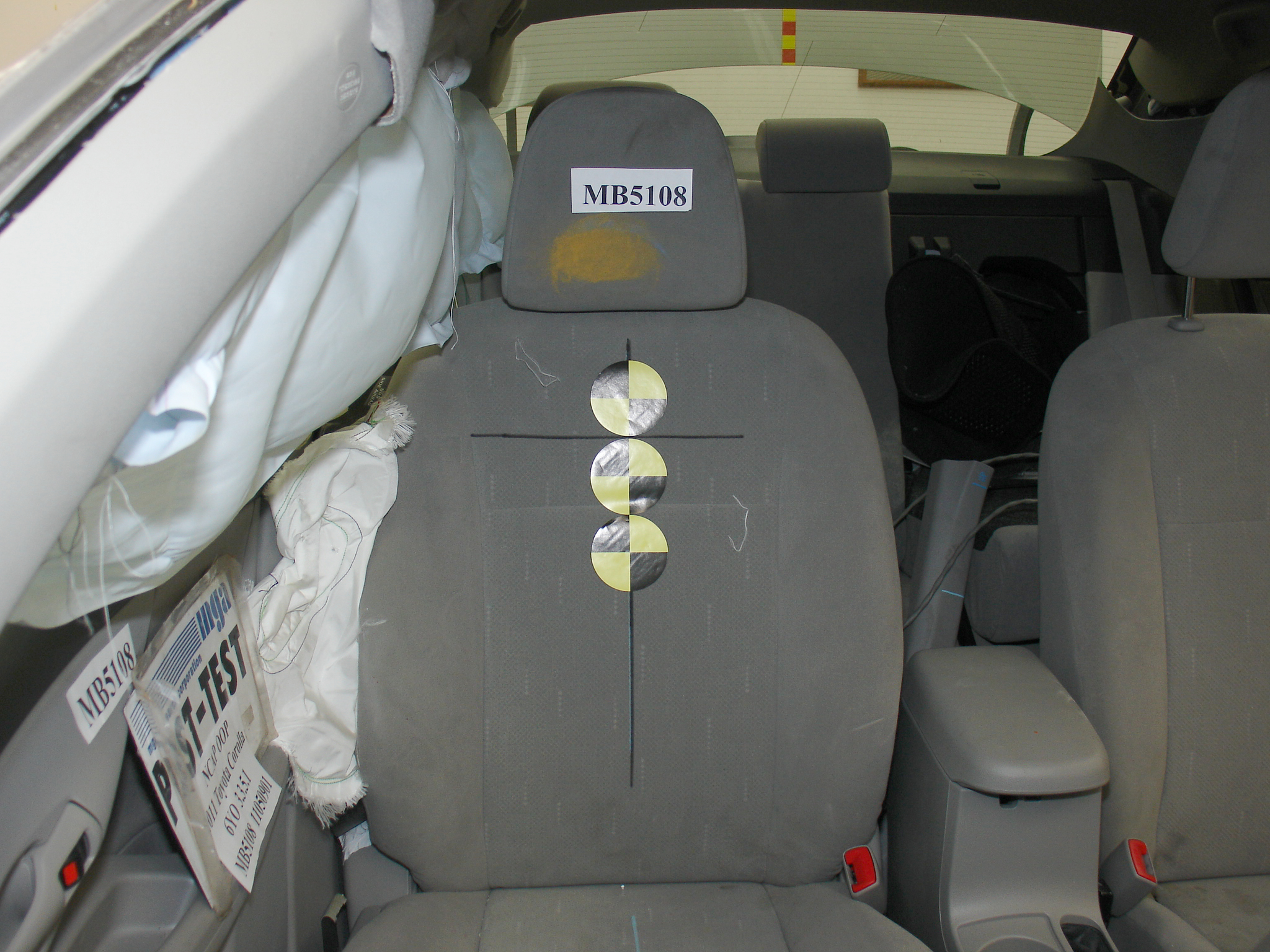 2011 TOYOTA COROLLA crash image 23