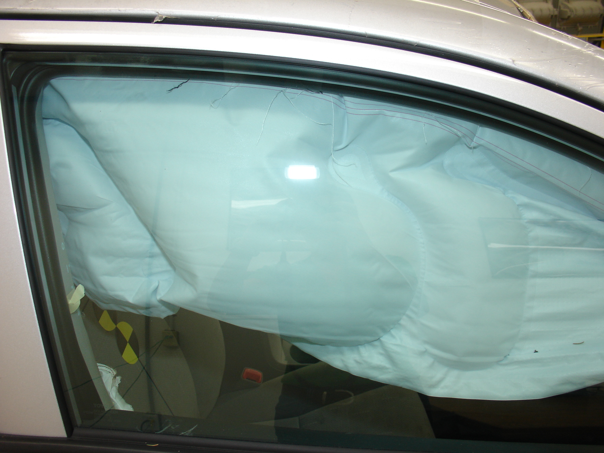 2011 TOYOTA COROLLA crash image 24