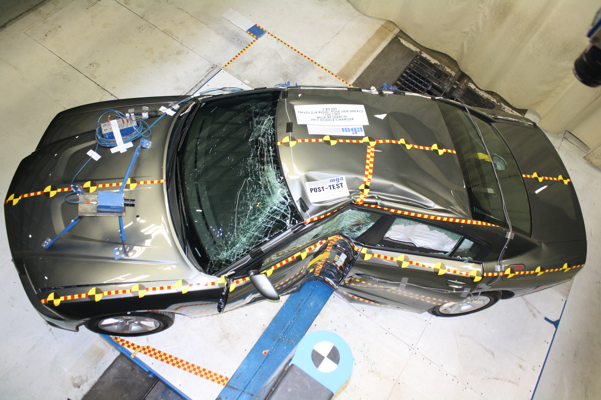 2011 DODGE CHARGER crash image 10