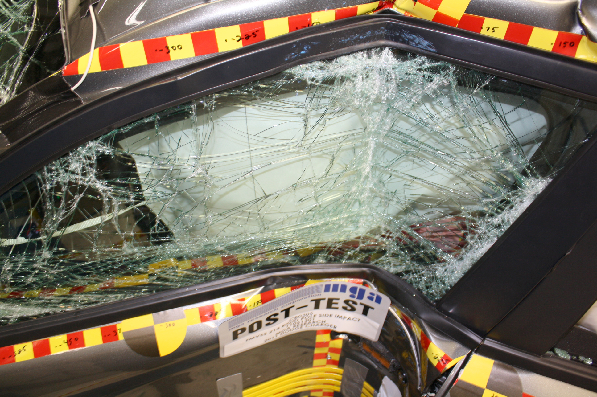 2011 DODGE CHARGER crash image 17