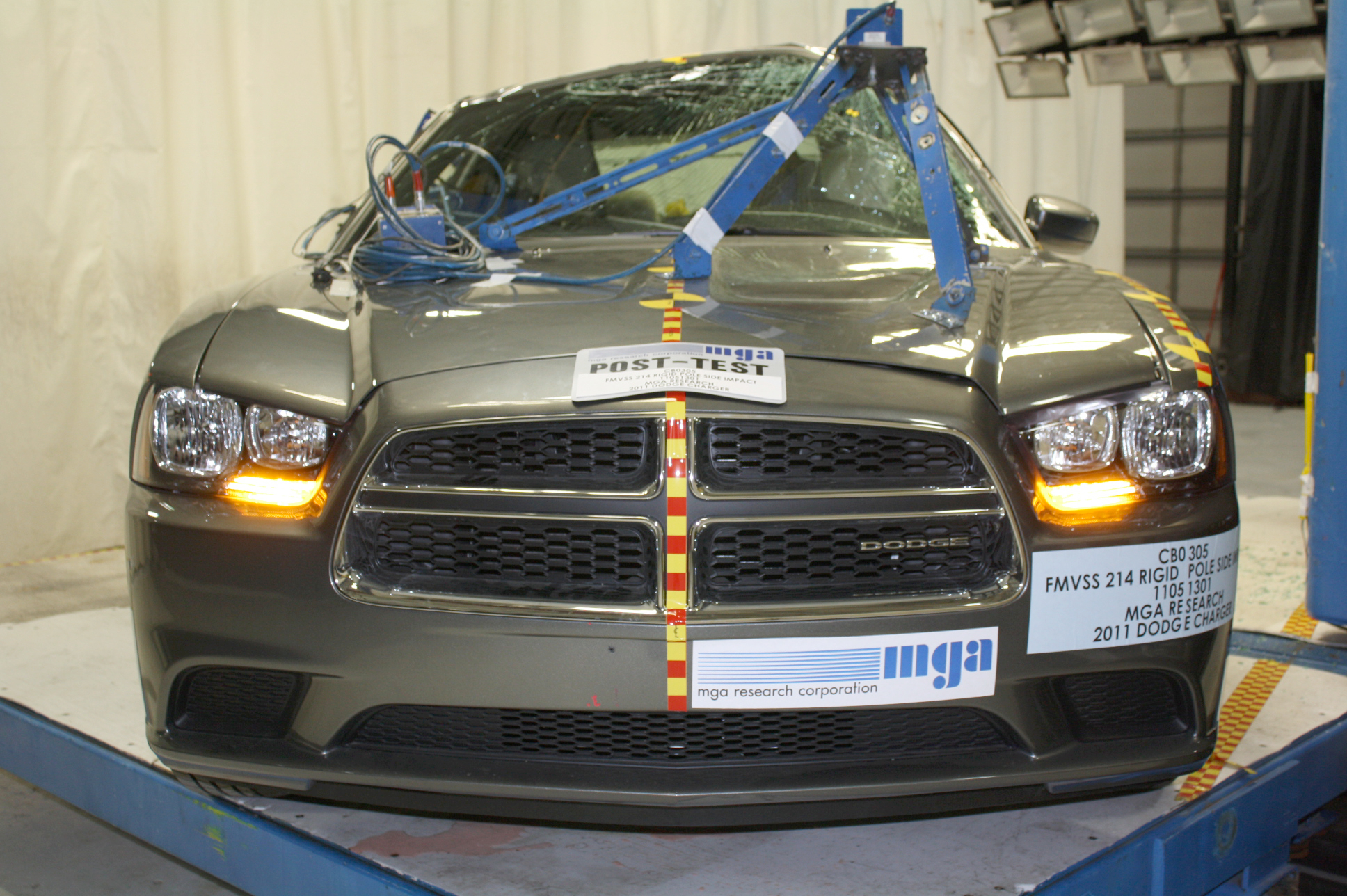 2011 DODGE CHARGER crash image 2
