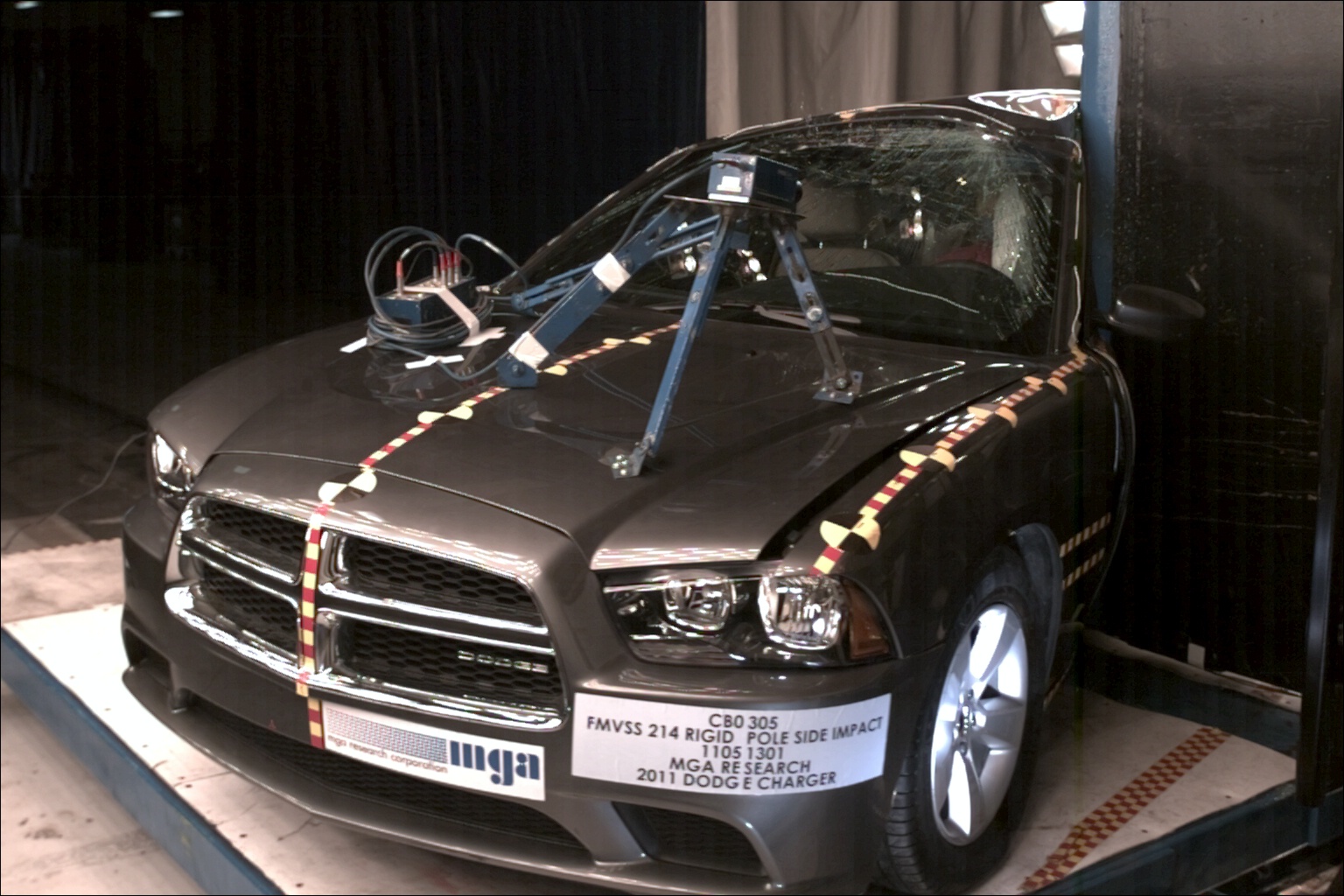 2011 DODGE CHARGER crash image 20