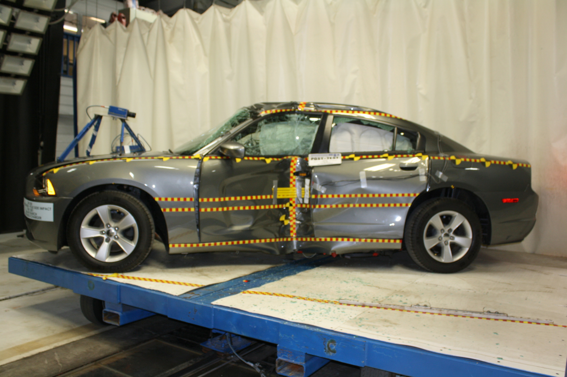 2011 DODGE CHARGER crash image 6