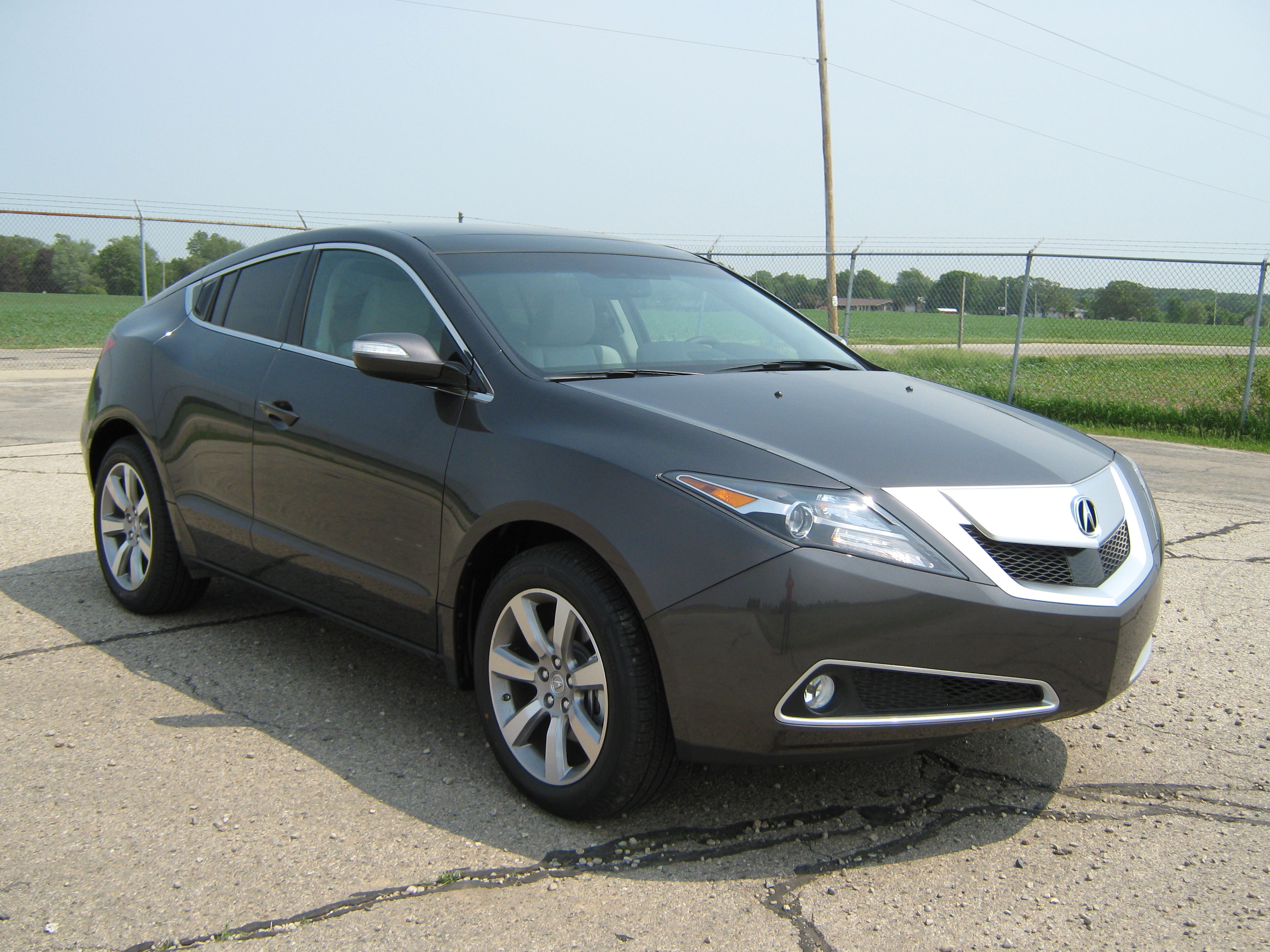 2011 ACURA ZDX crash-test photo