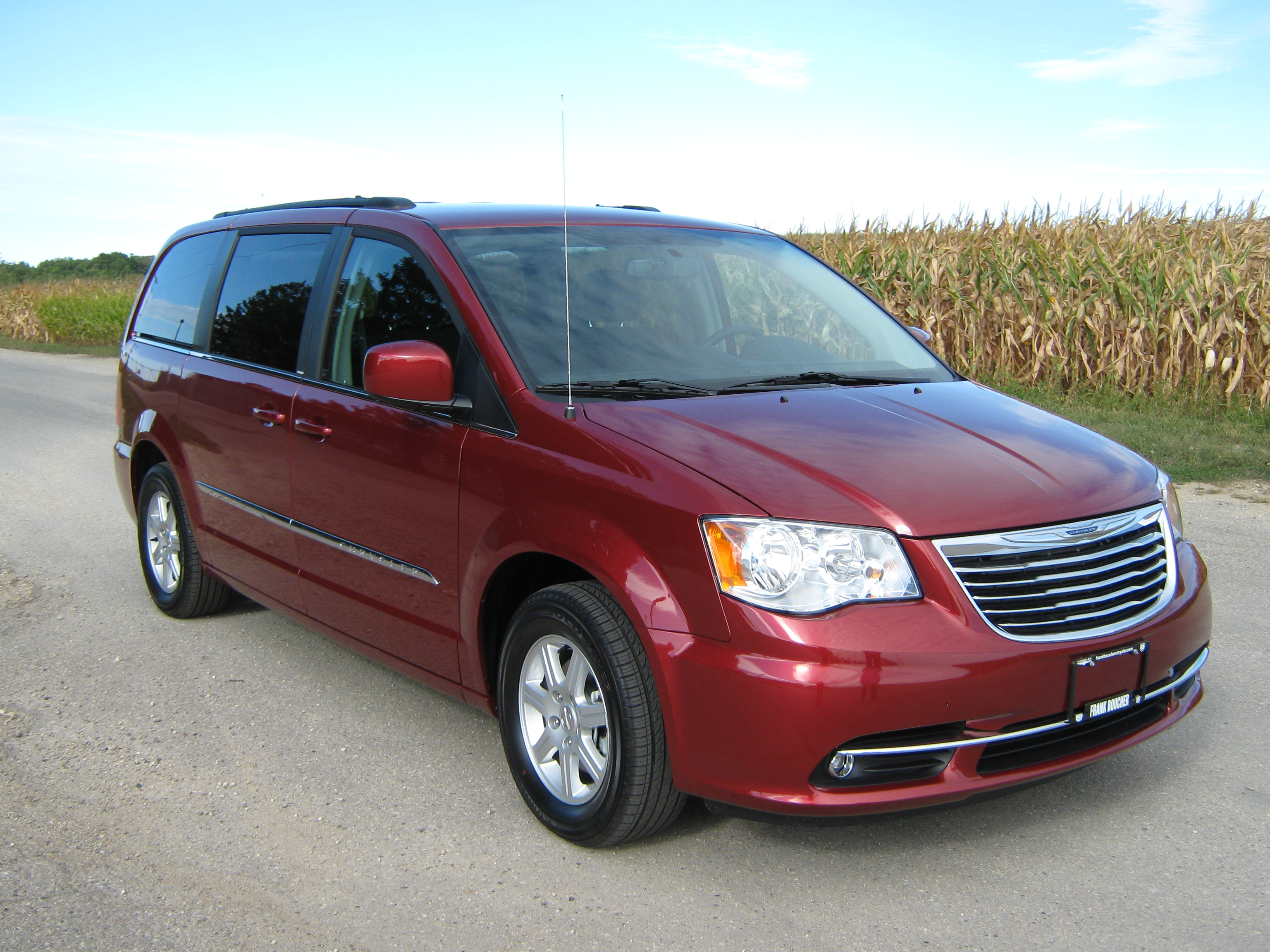 2012 CHRYSLER TOWN AND COUNTRY crash image