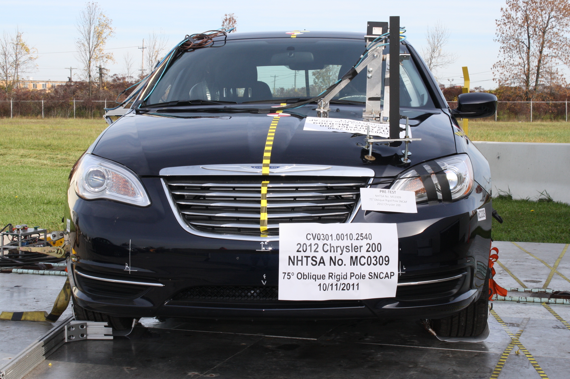 2012 CHRYSLER 200 crash image