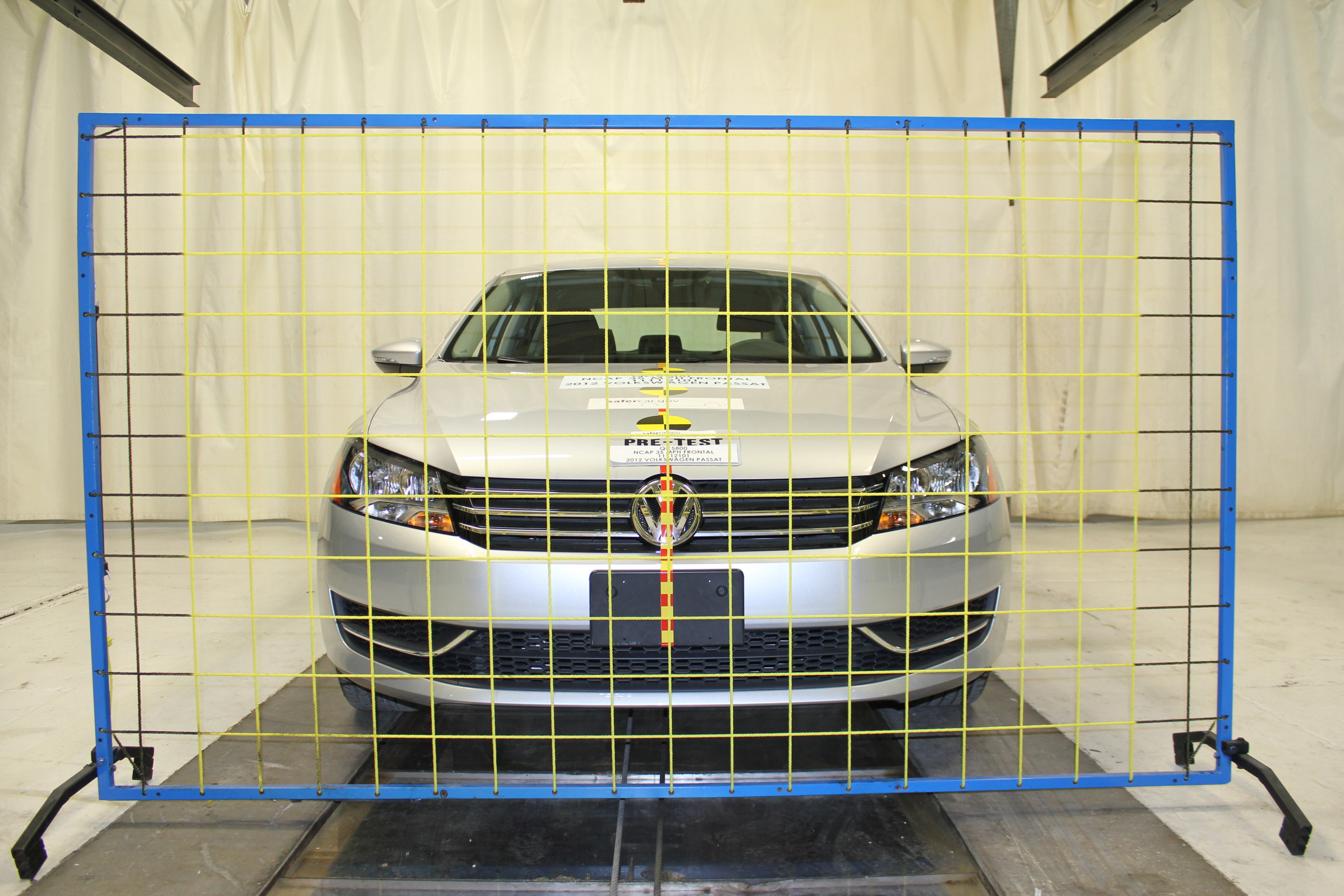 2012 VOLKSWAGEN PASSAT crash image
