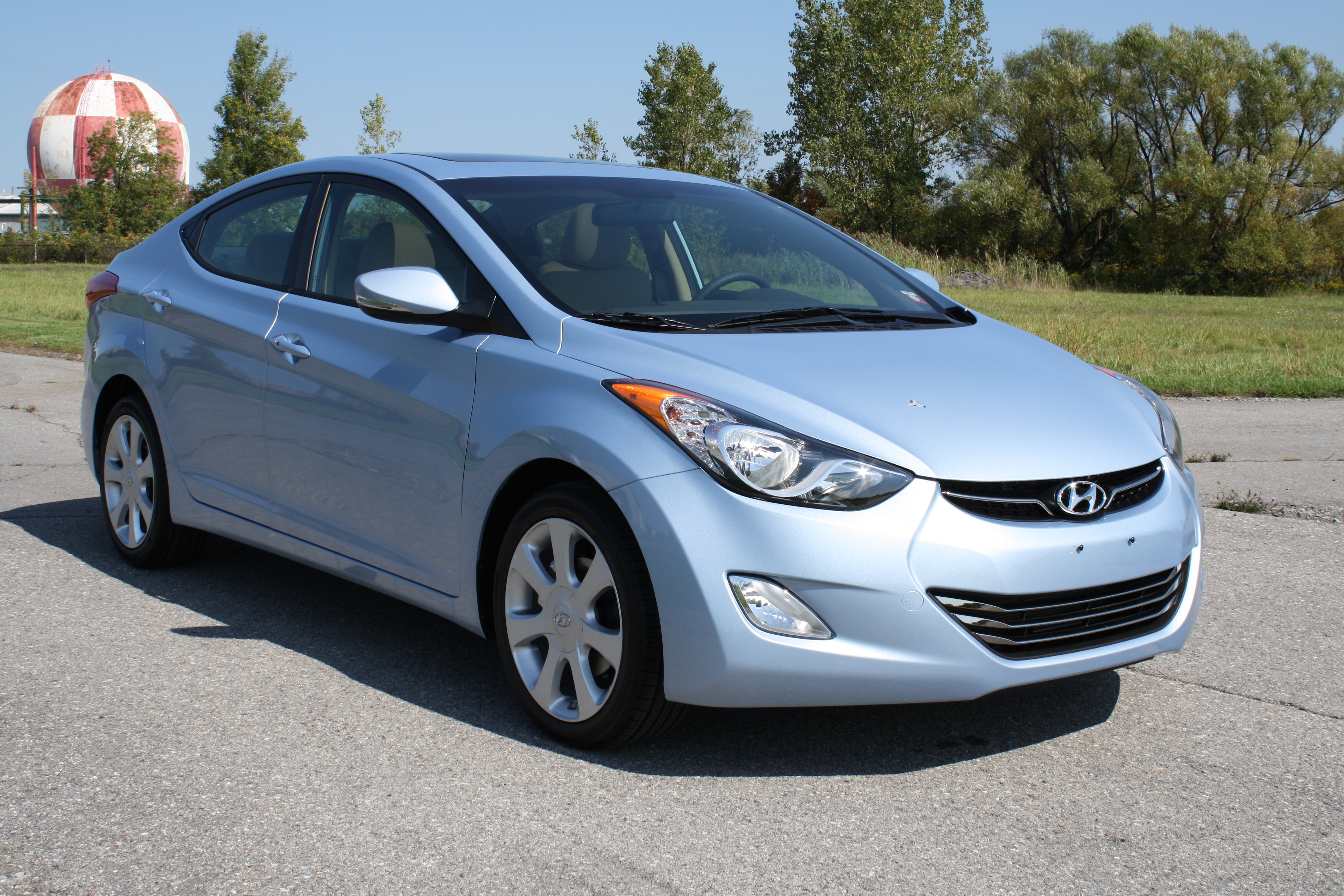 2012 HYUNDAI ELANTRA crash-test photo
