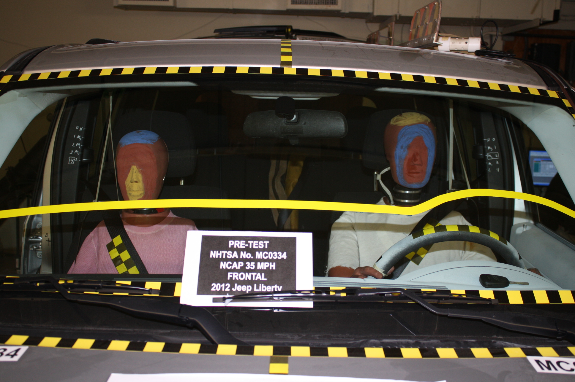 2012 JEEP LIBERTY crash image 17