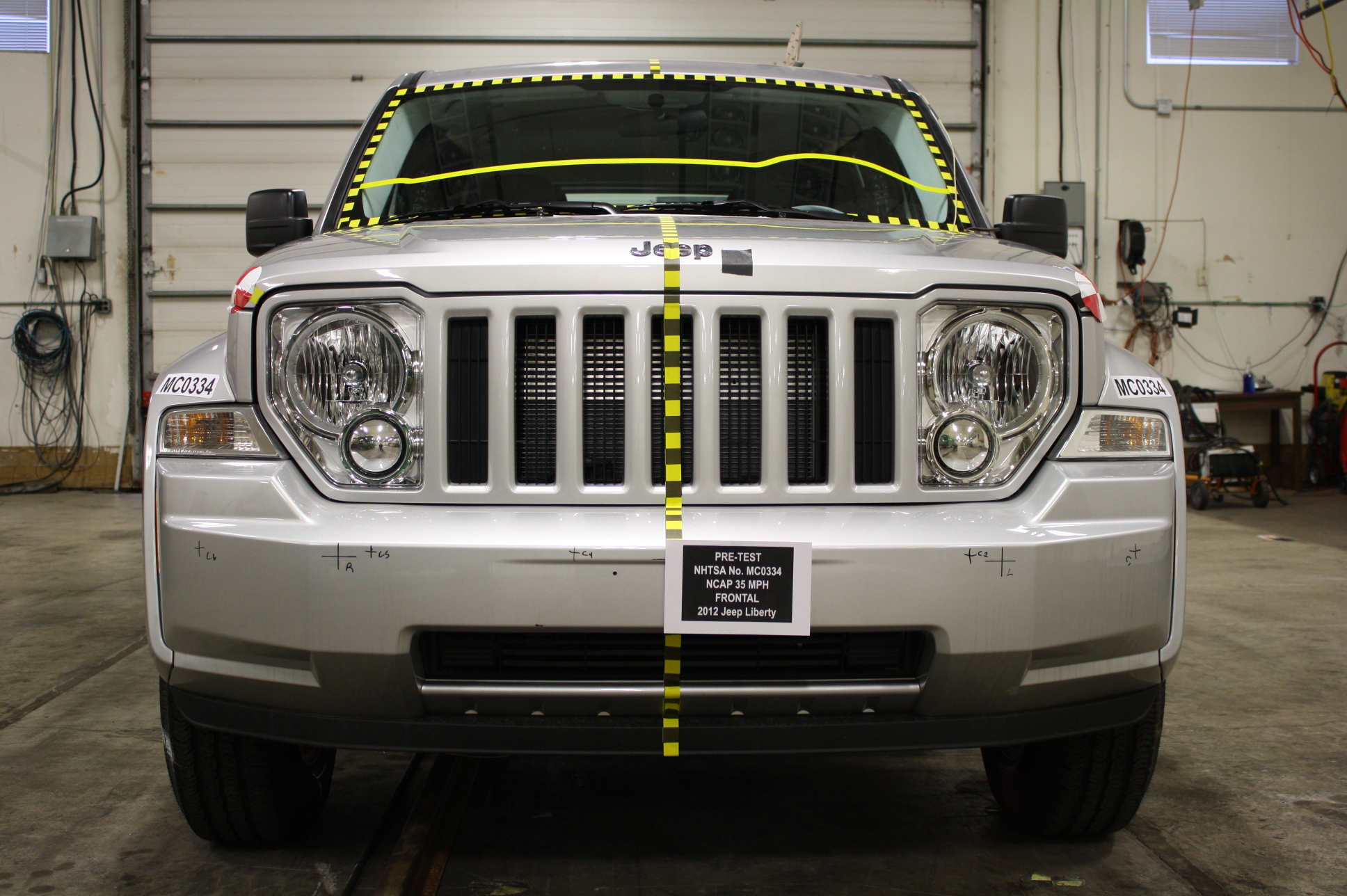2012 JEEP LIBERTY crash image 7