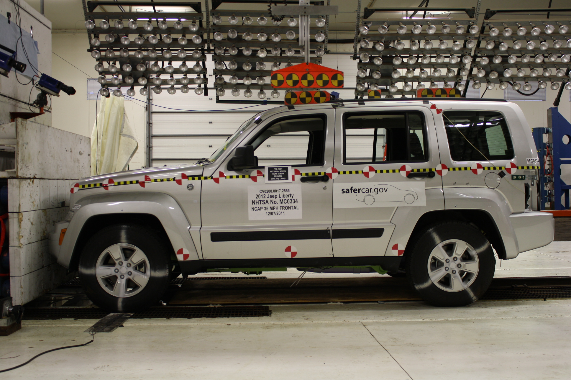 2012 JEEP LIBERTY crash image 9