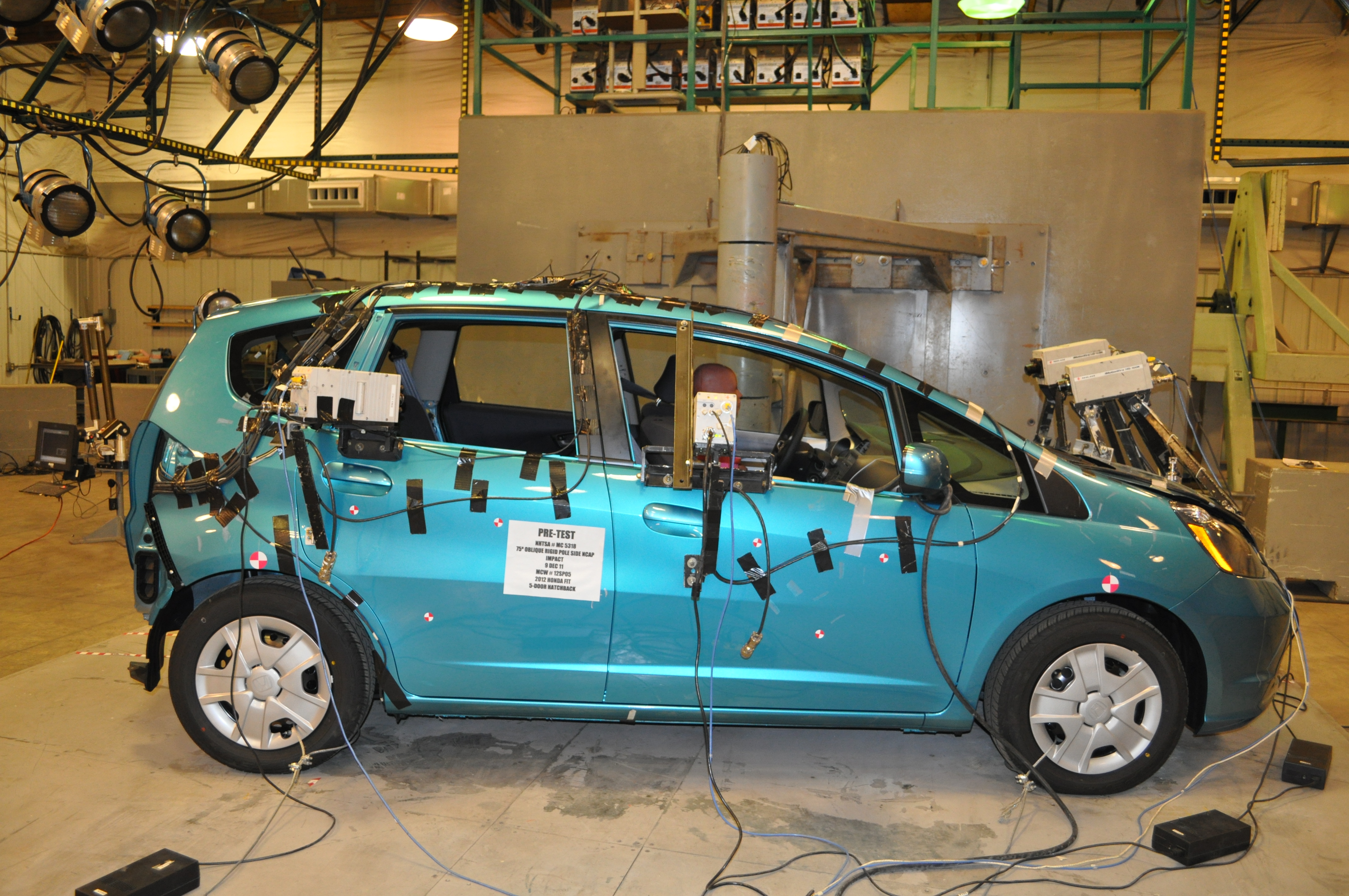 2012 HONDA FIT crash image 13