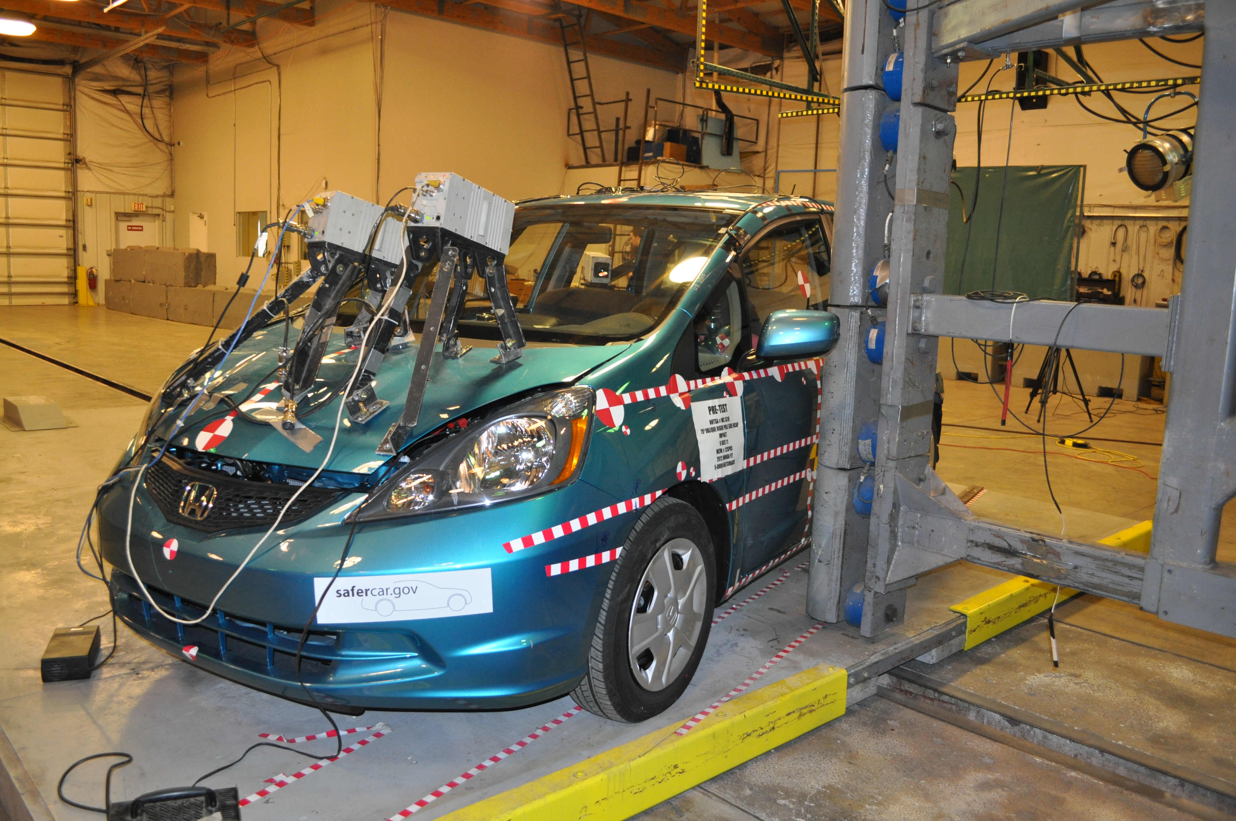 2012 HONDA FIT crash image 17