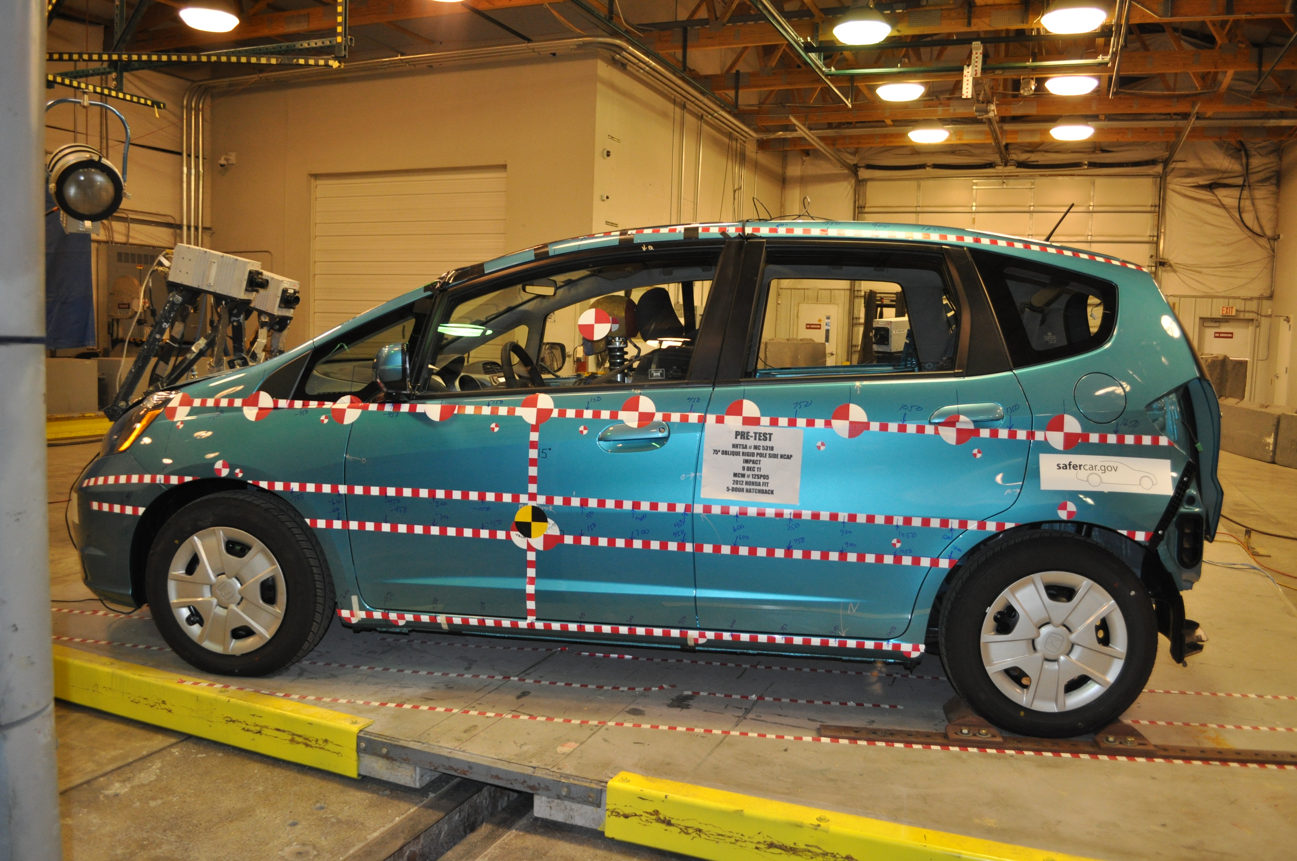2012 HONDA FIT crash image 7