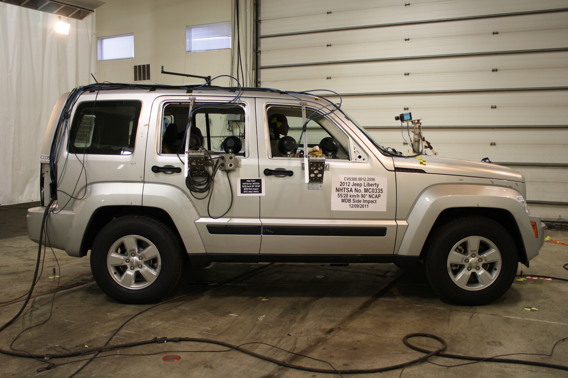 2012 JEEP LIBERTY crash image 13