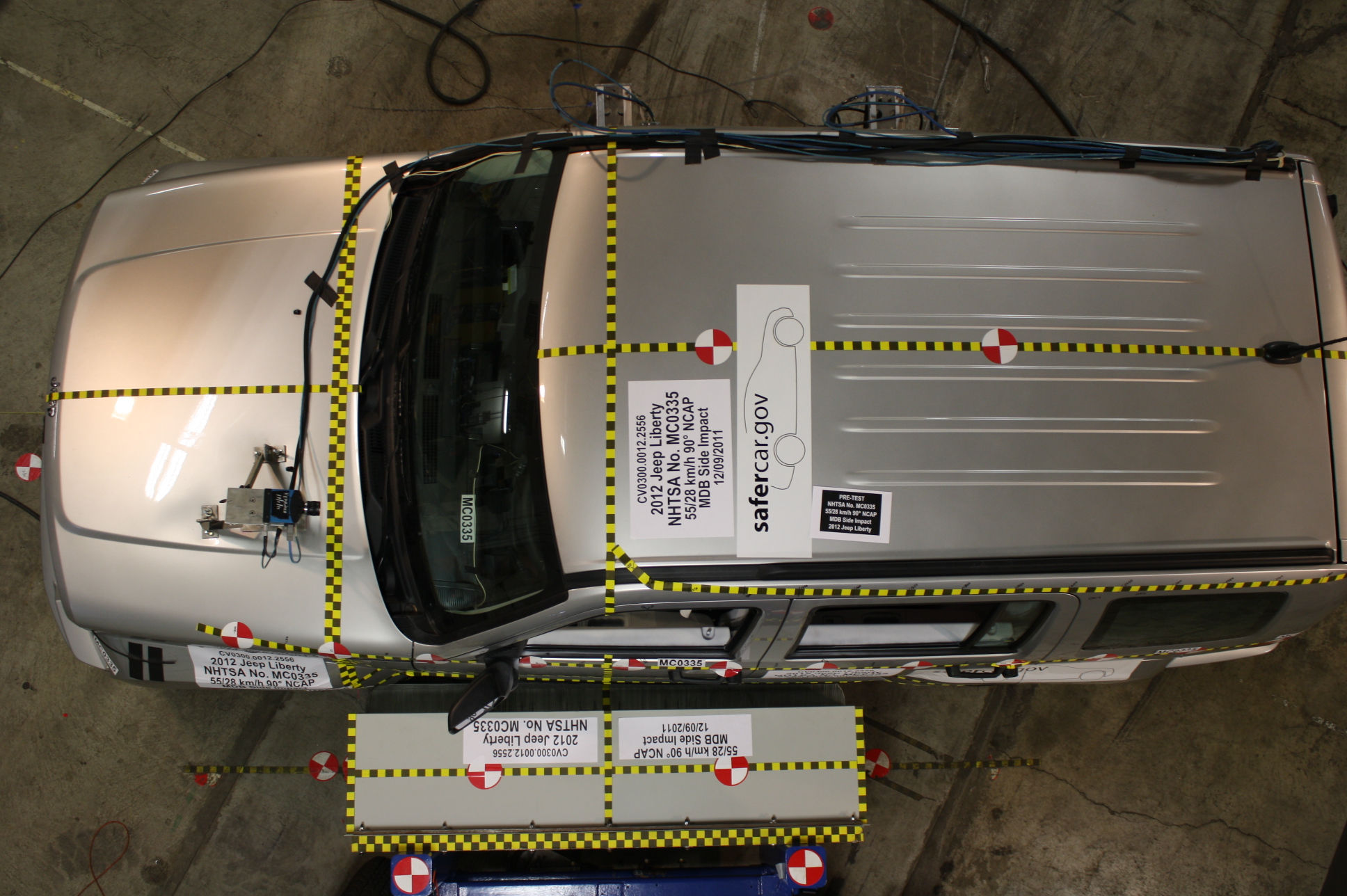 2012 JEEP LIBERTY crash image 15