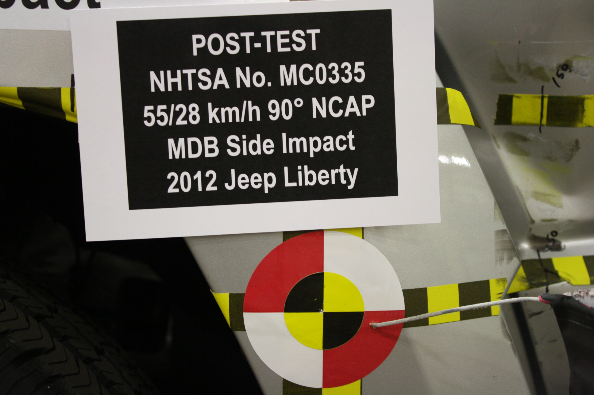 2012 JEEP LIBERTY crash image 20