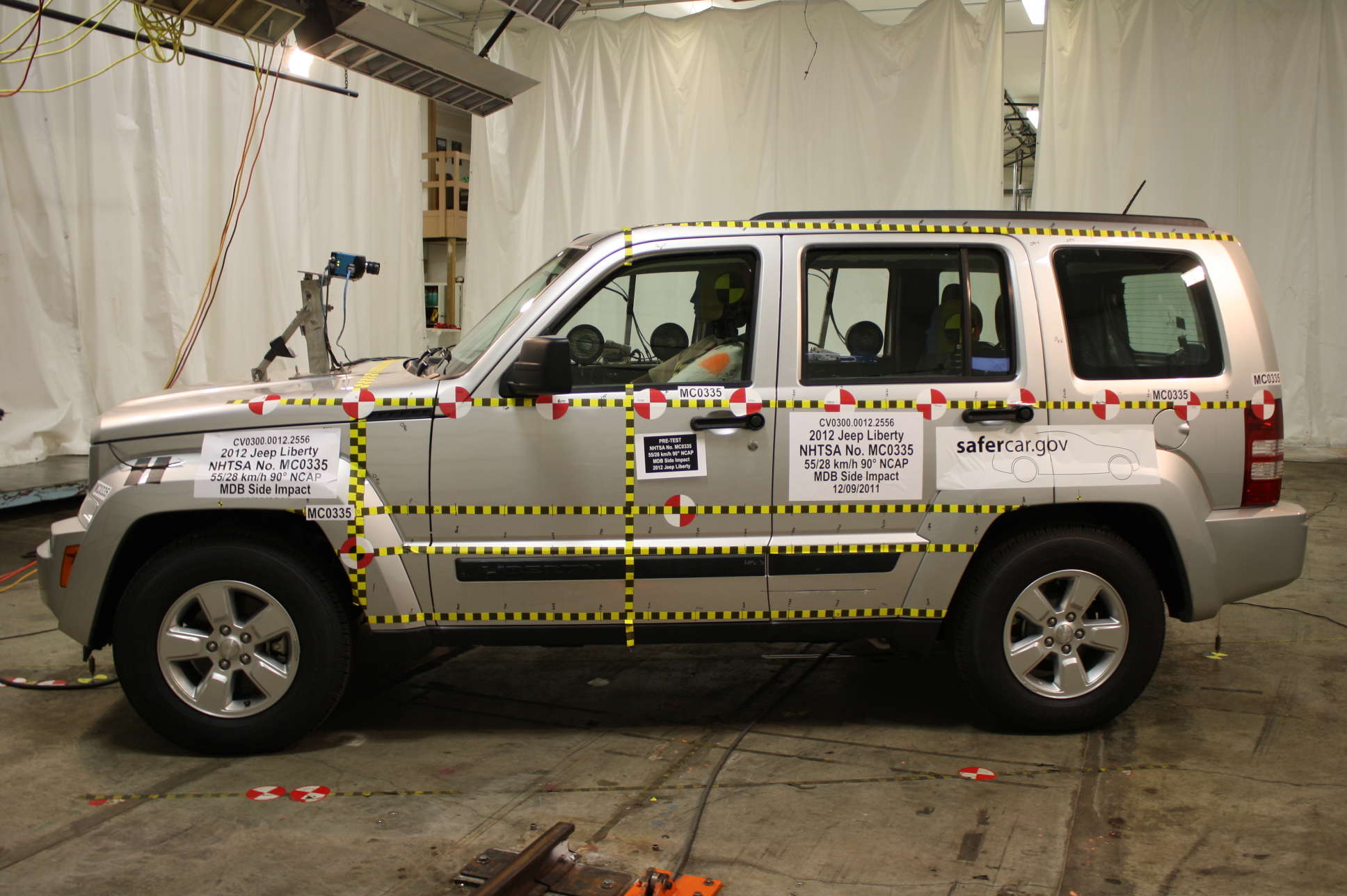 2012 JEEP LIBERTY crash image 7
