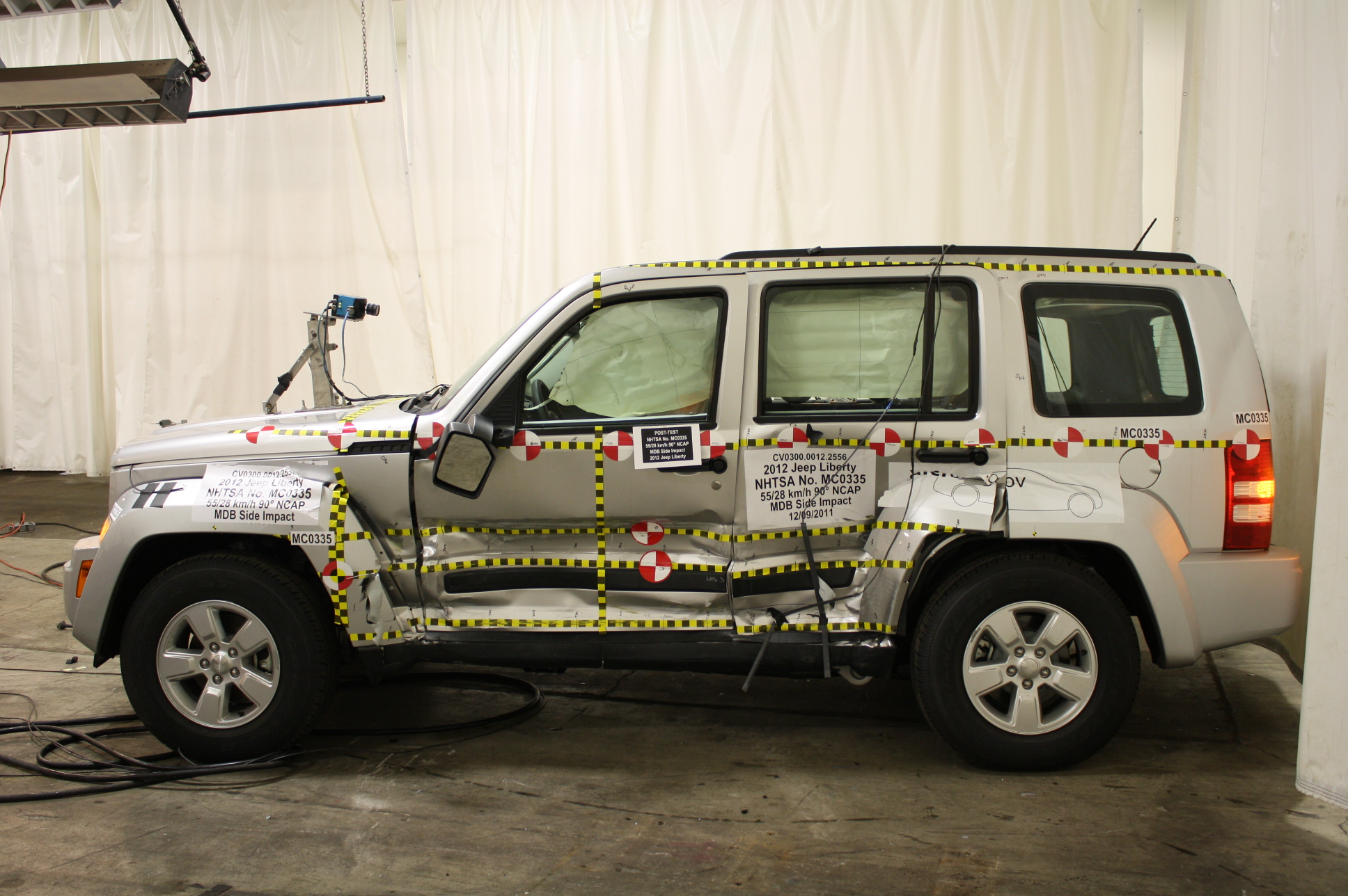 2012 JEEP LIBERTY crash image 8
