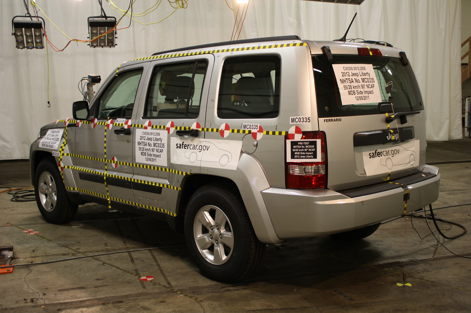 2012 JEEP LIBERTY crash image 9