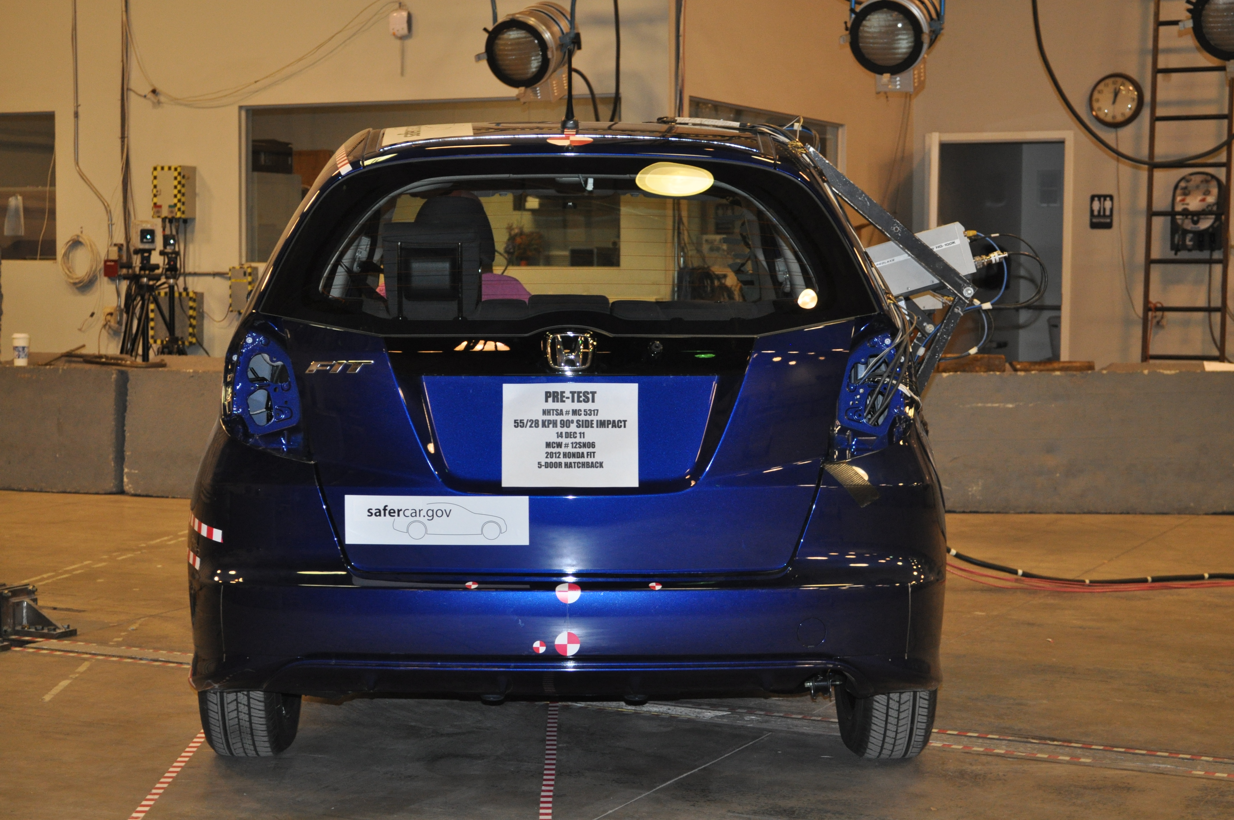 2012 HONDA FIT crash image 11