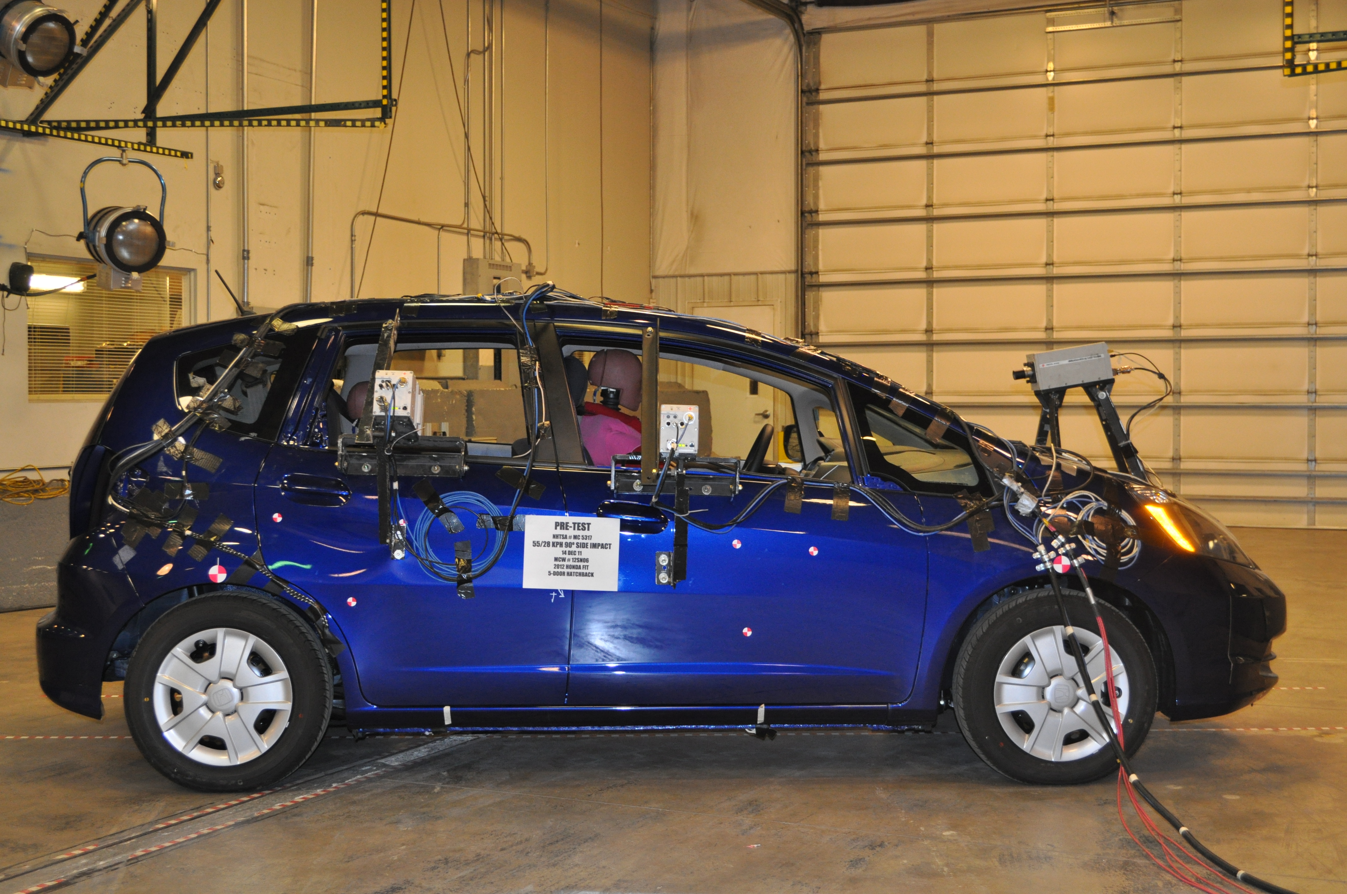 2012 HONDA FIT crash image 13