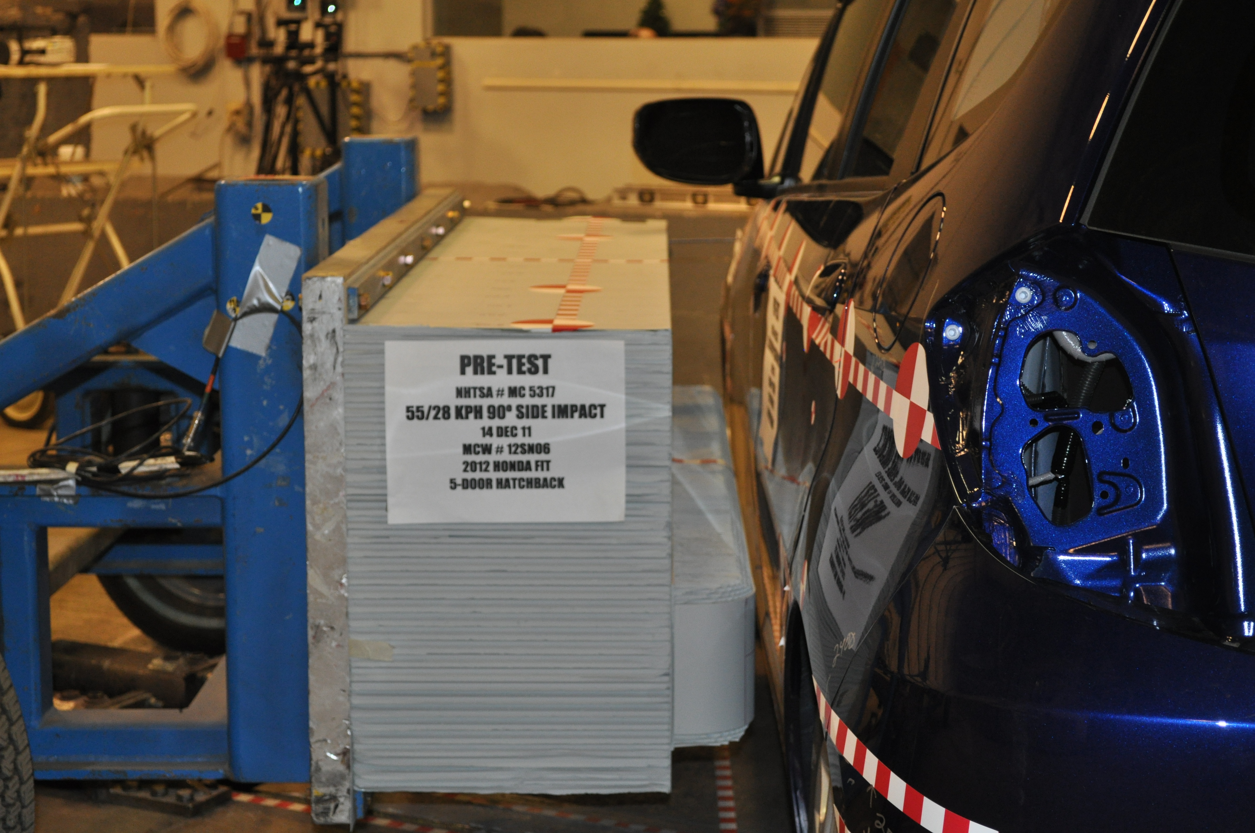 2012 HONDA FIT crash image 18