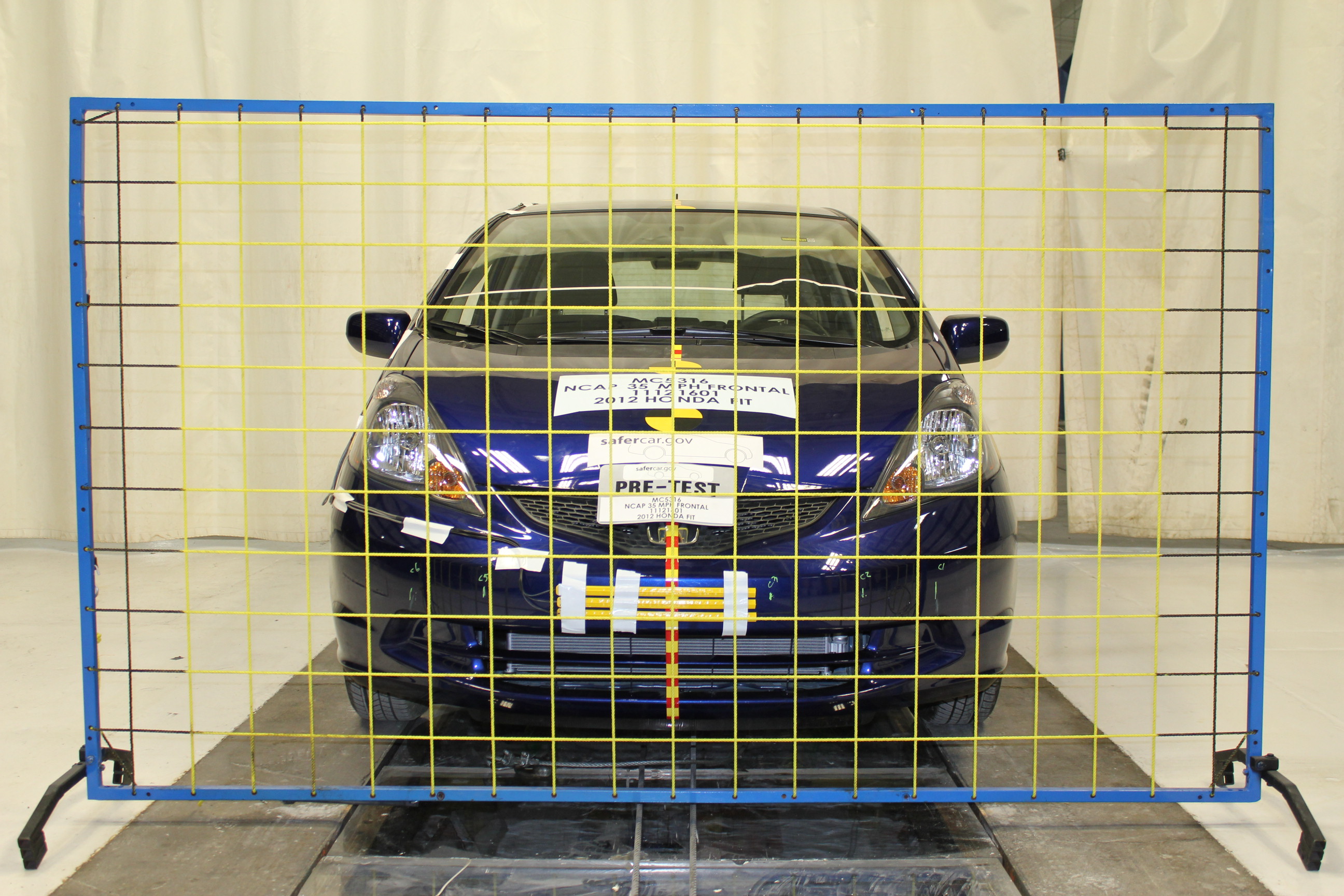 2012 HONDA FIT crash-test photo