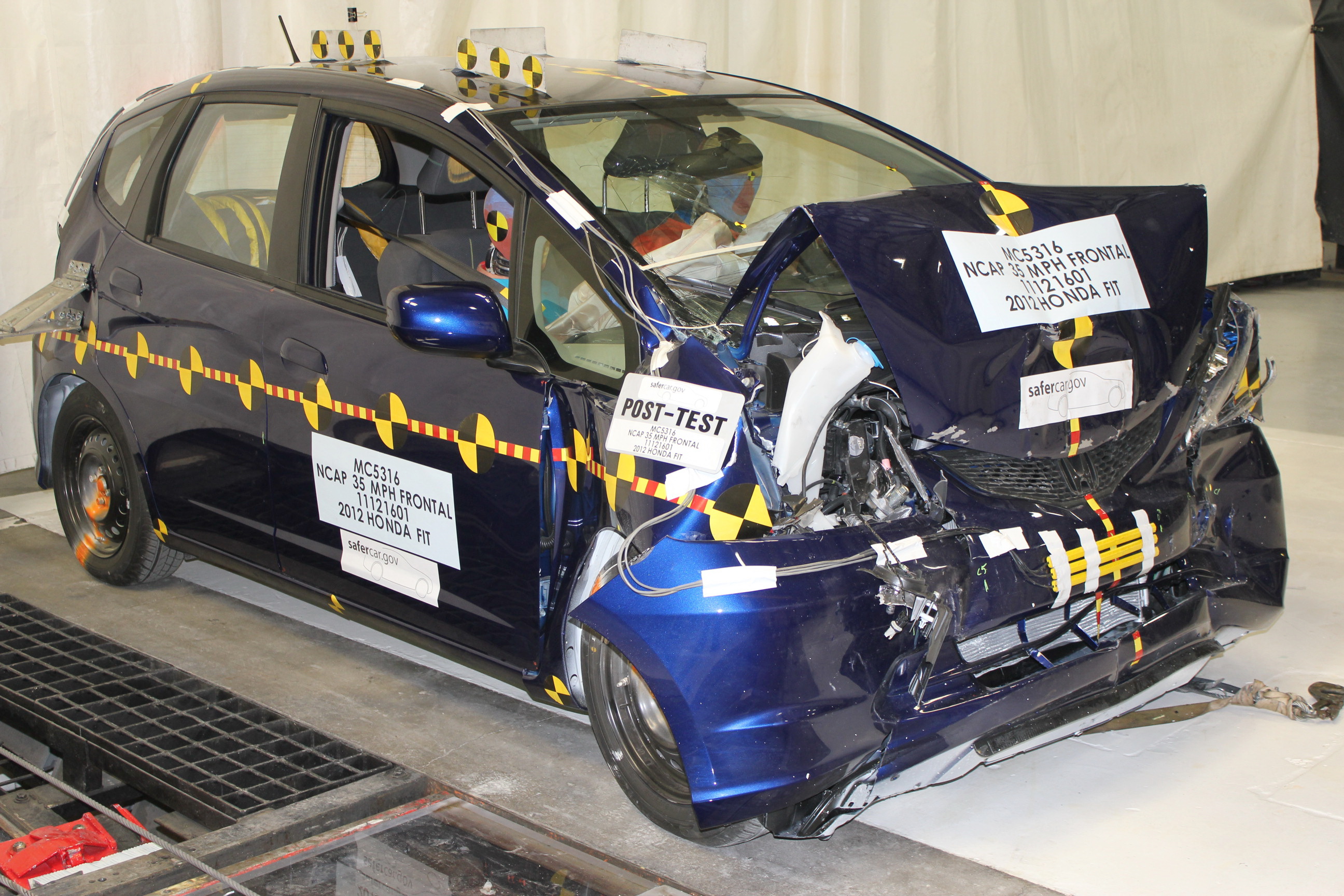 2012 HONDA FIT crash image 14
