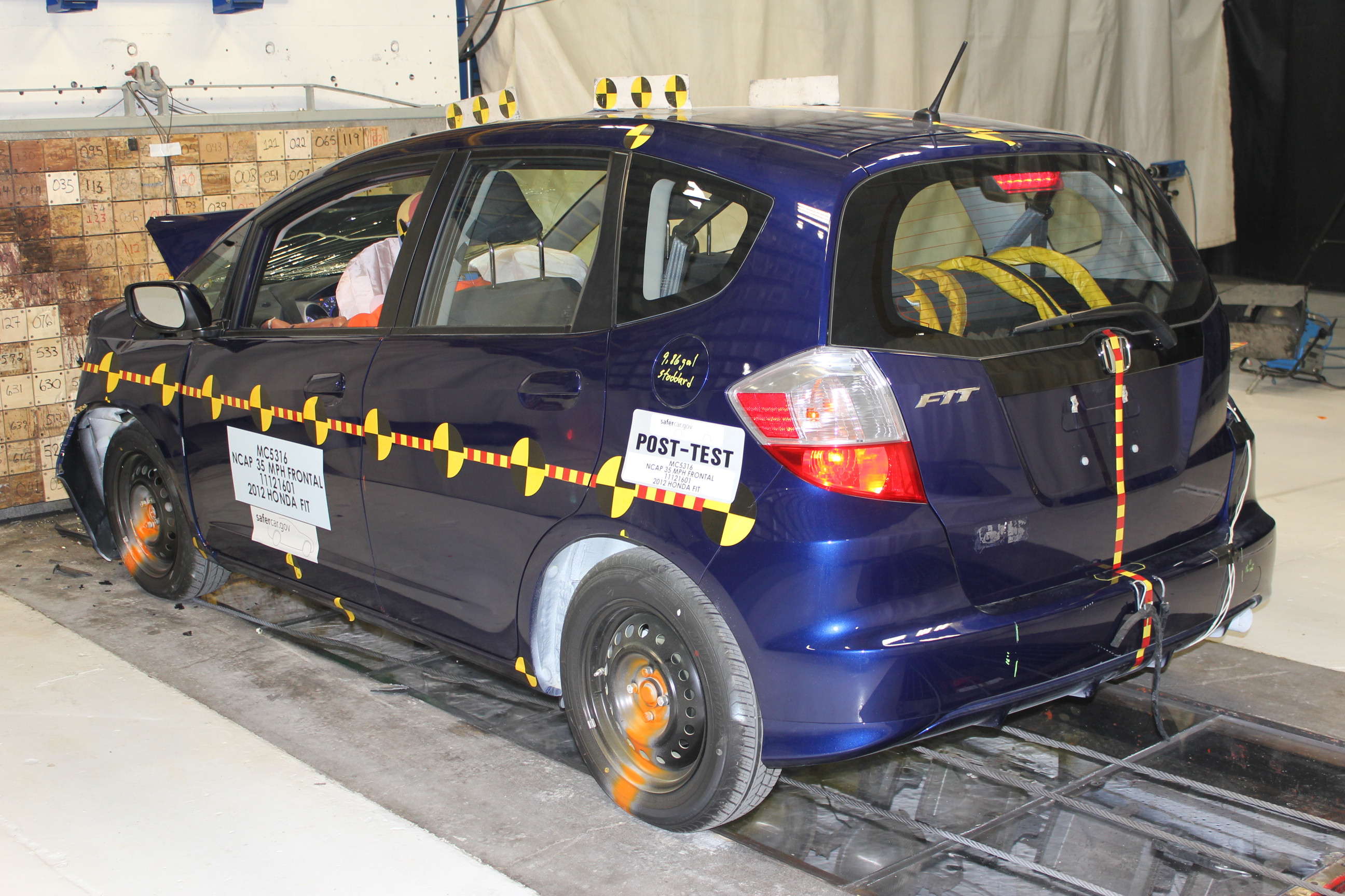 2012 HONDA FIT crash image 16