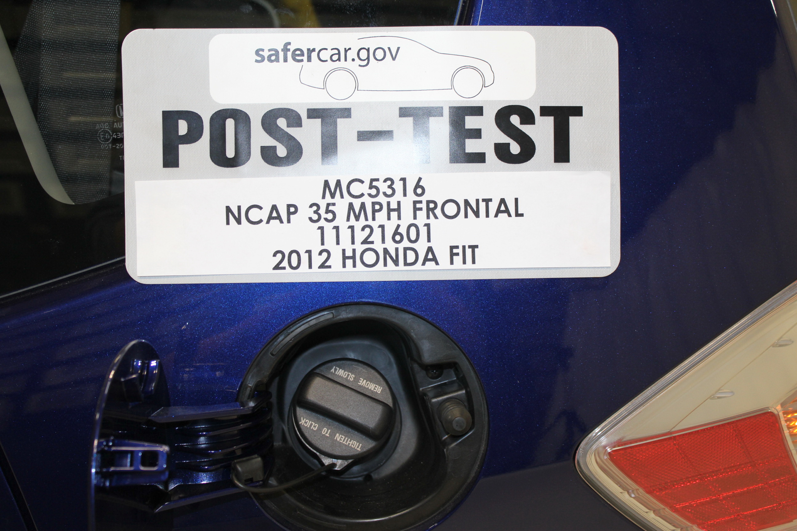2012 HONDA FIT crash image 22