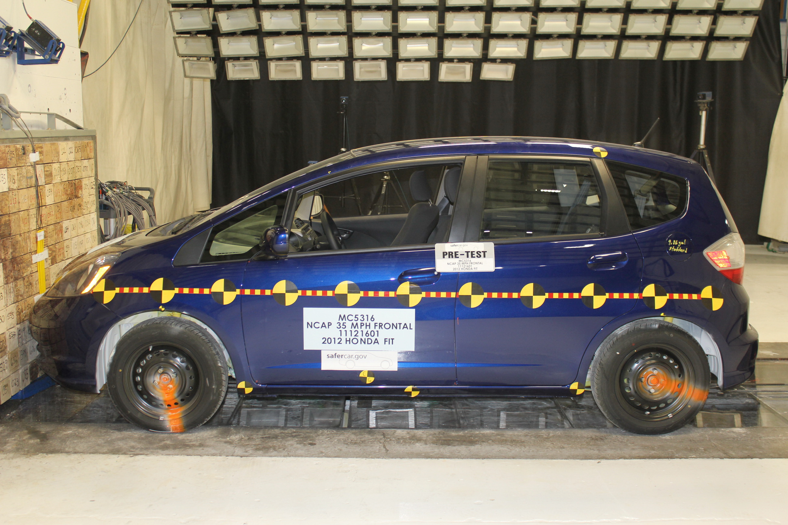2012 HONDA FIT crash image 9