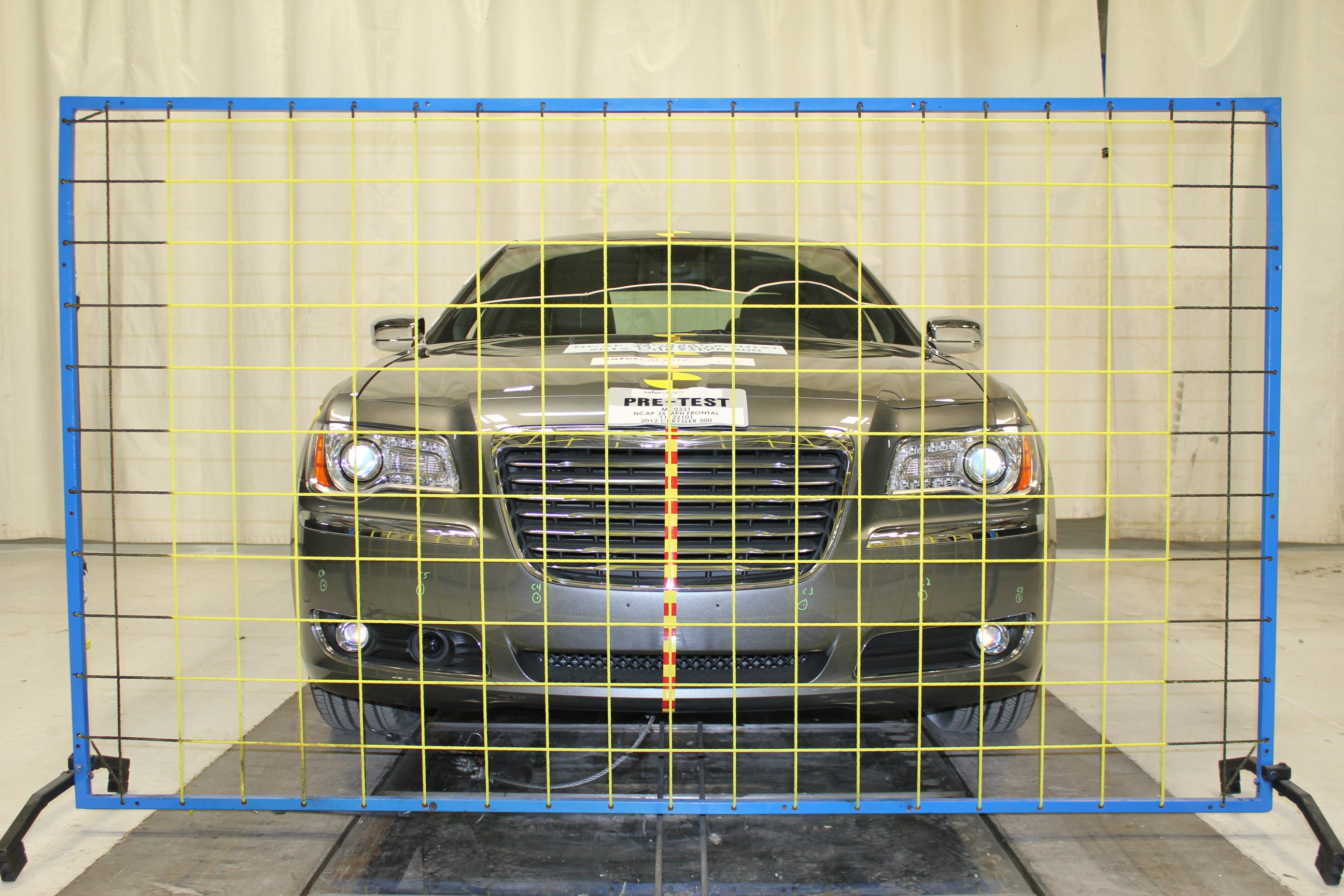 2012 CHRYSLER 300 crash image
