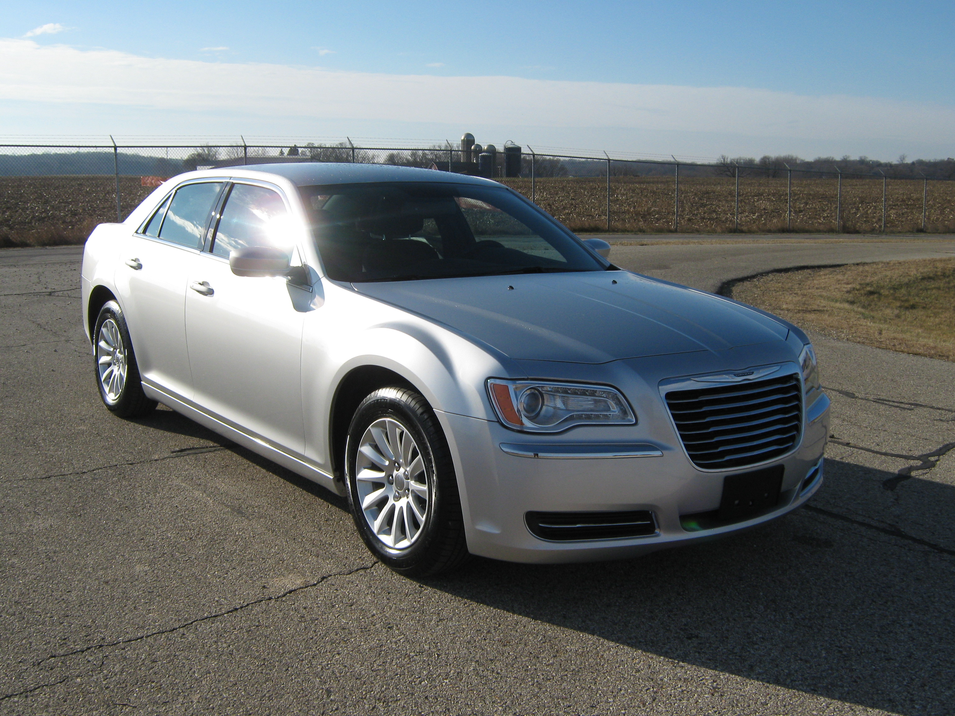 2012 CHRYSLER 300 crash image