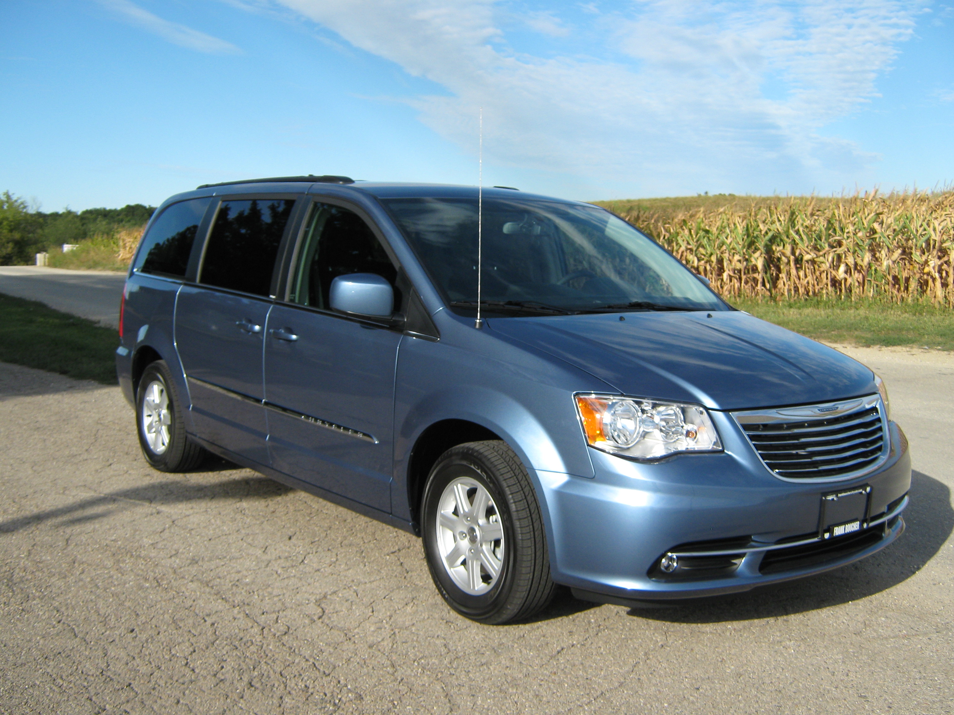 2012 CHRYSLER TOWN AND COUNTRY crash image