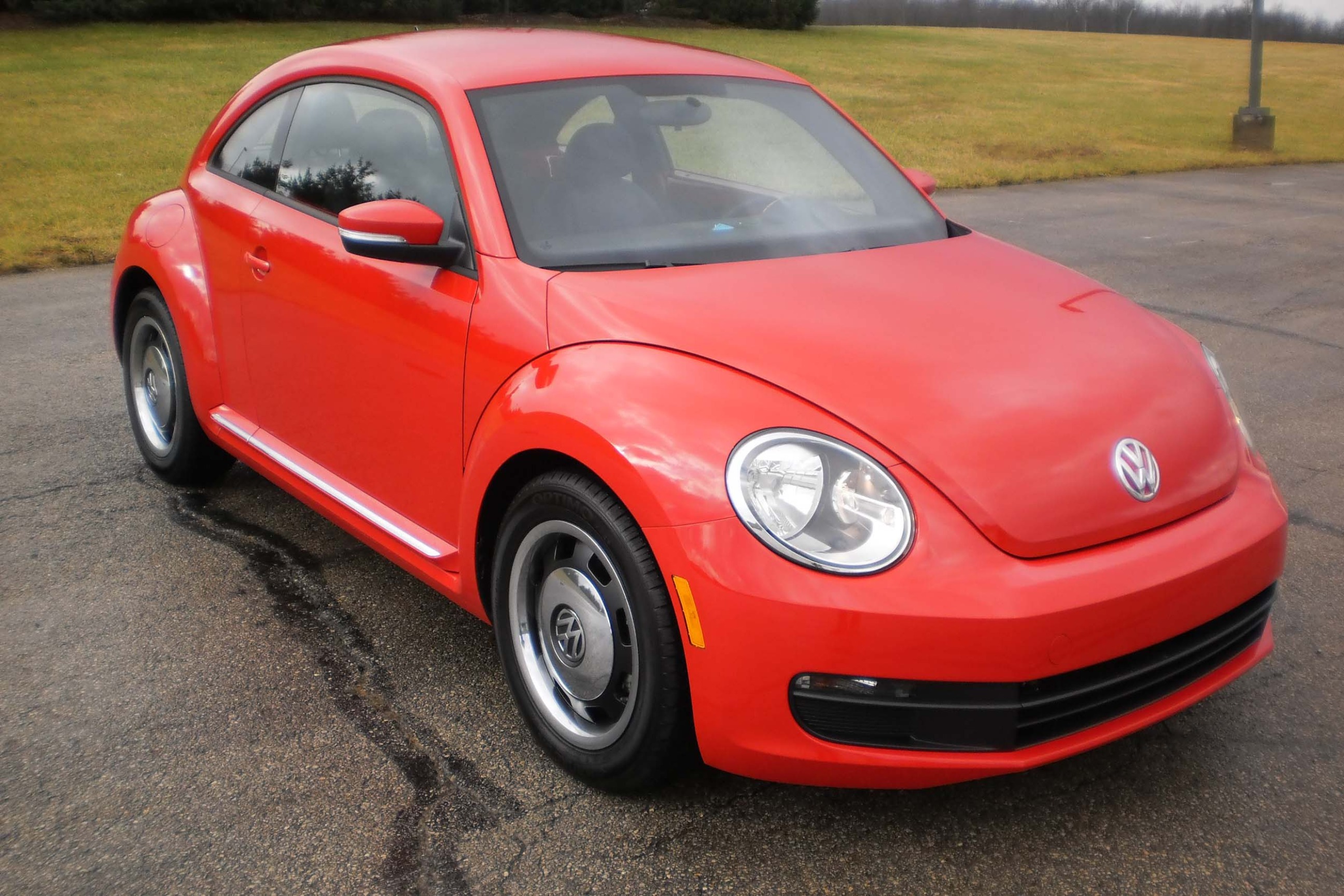 2012 VOLKSWAGEN BEETLE crash image