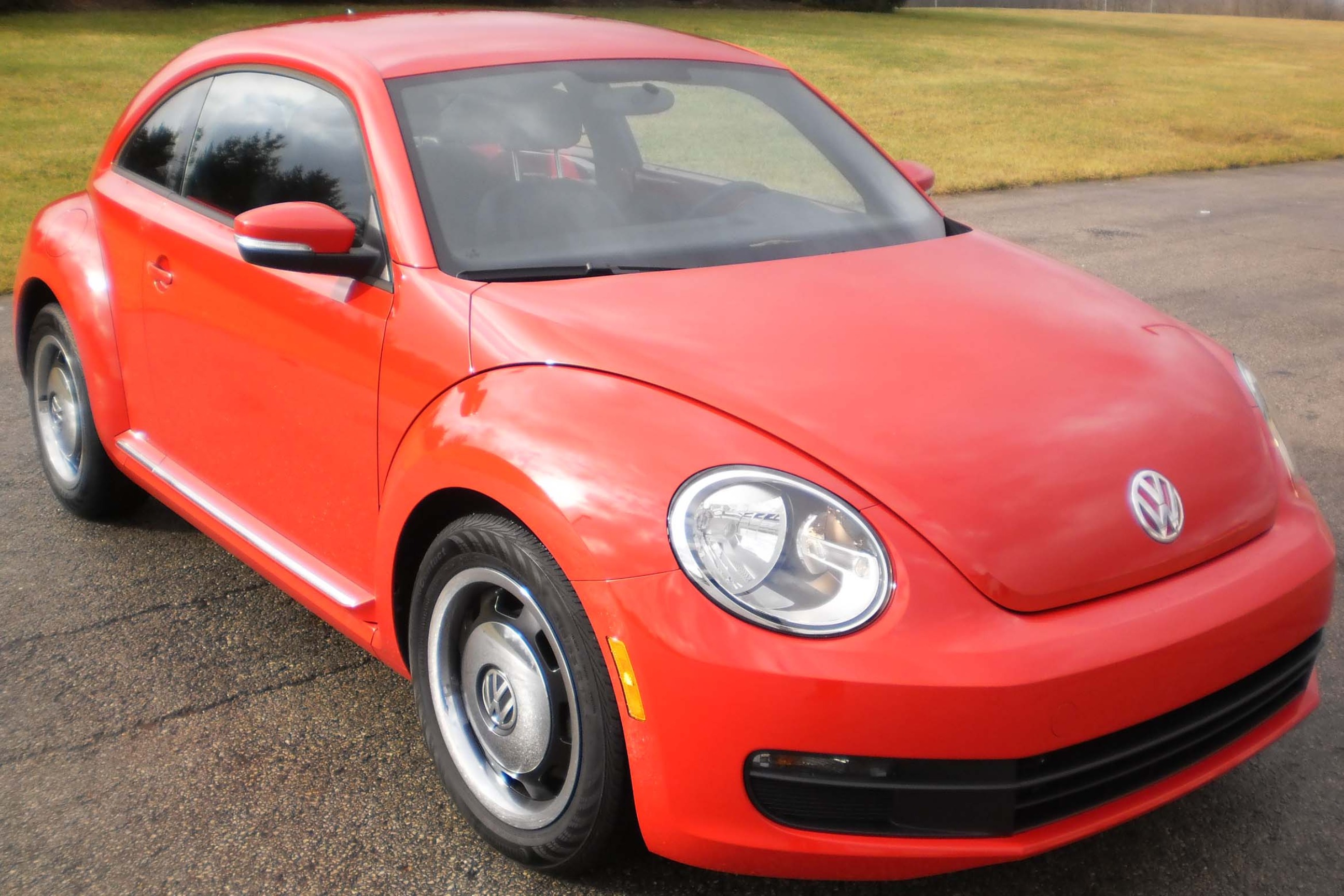 2012 VOLKSWAGEN BEETLE crash image