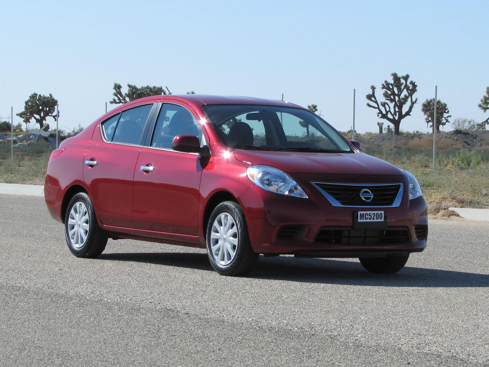2012 NISSAN VERSA crash-test photo