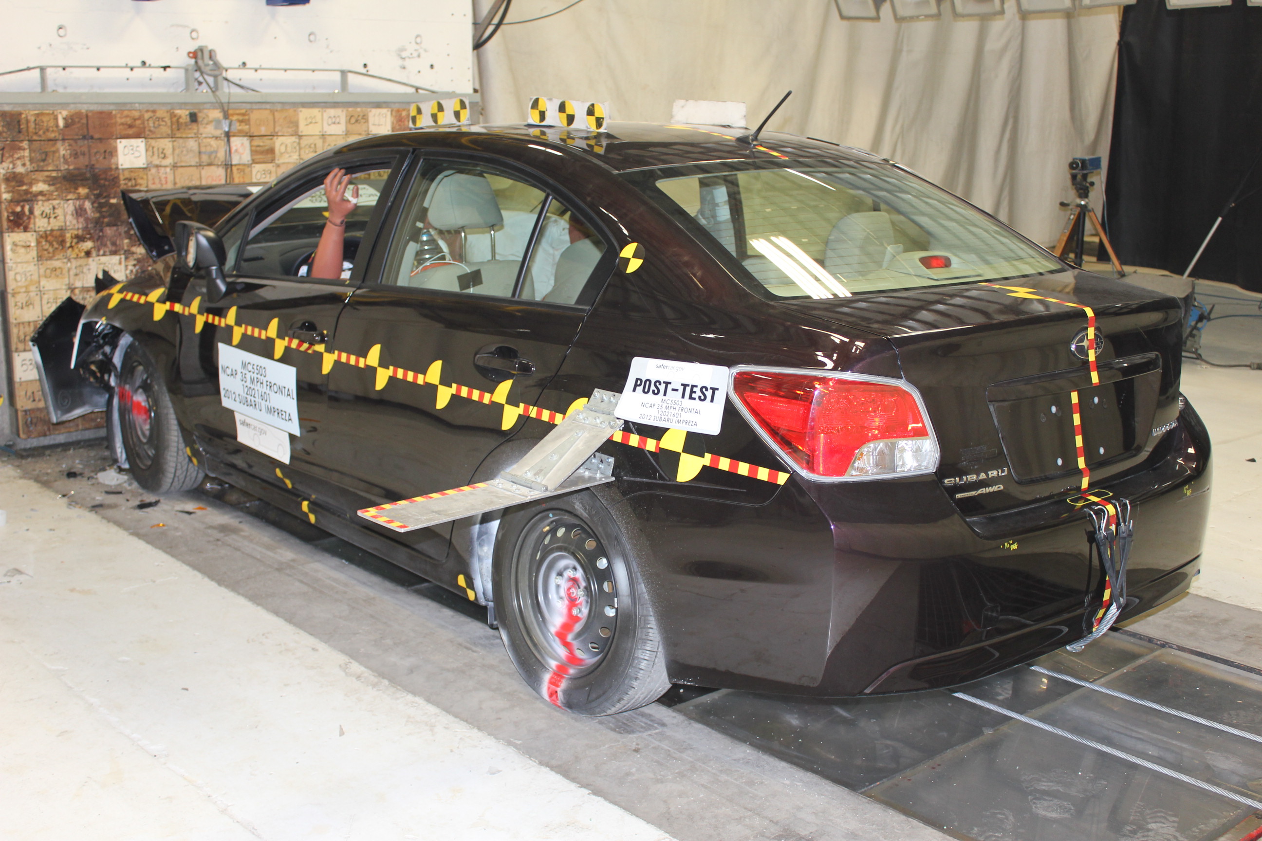 2012 SUBARU IMPREZA crash image 18
