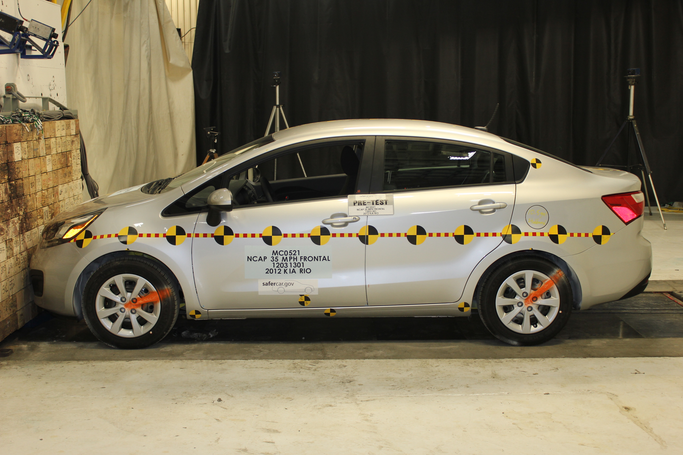 2012 KIA RIO crash image 11