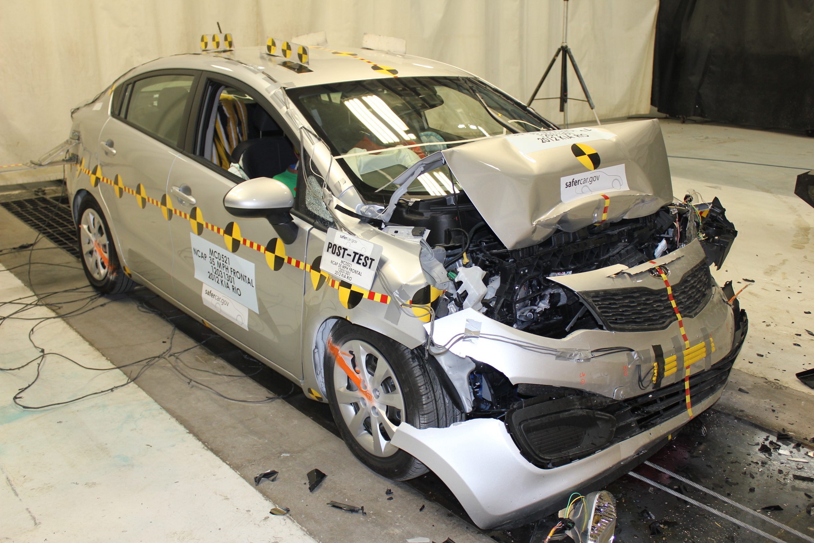 2012 KIA RIO crash image 16