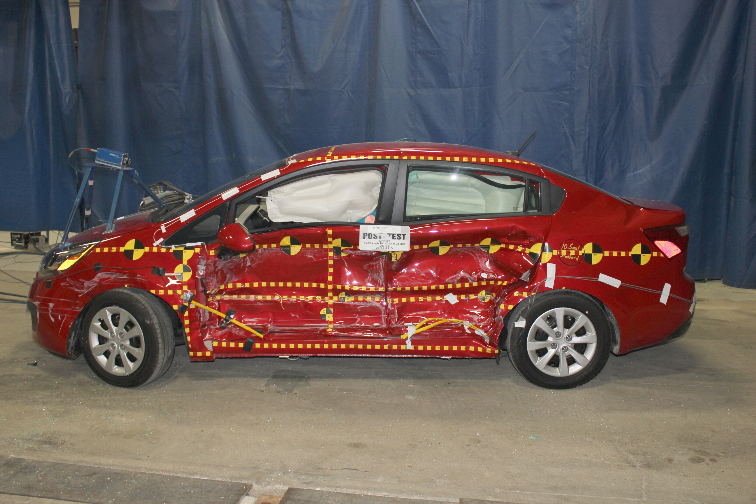 2012 KIA RIO crash image 9