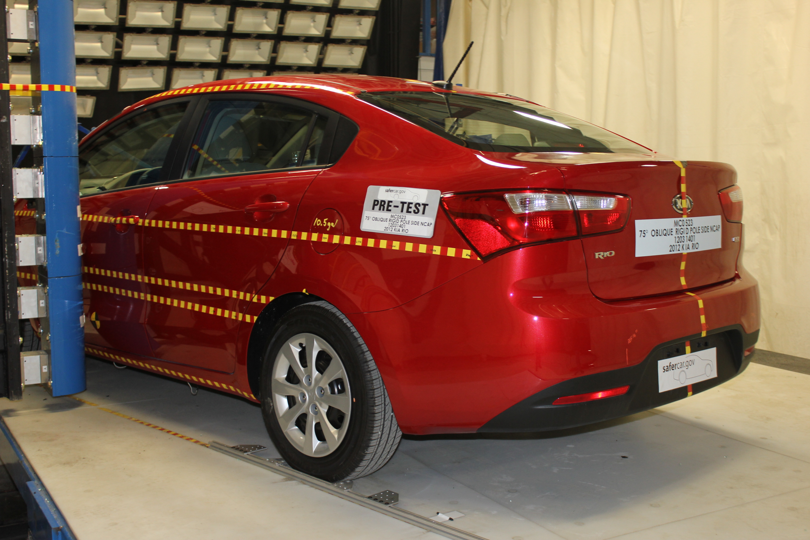 2012 KIA RIO crash image 19