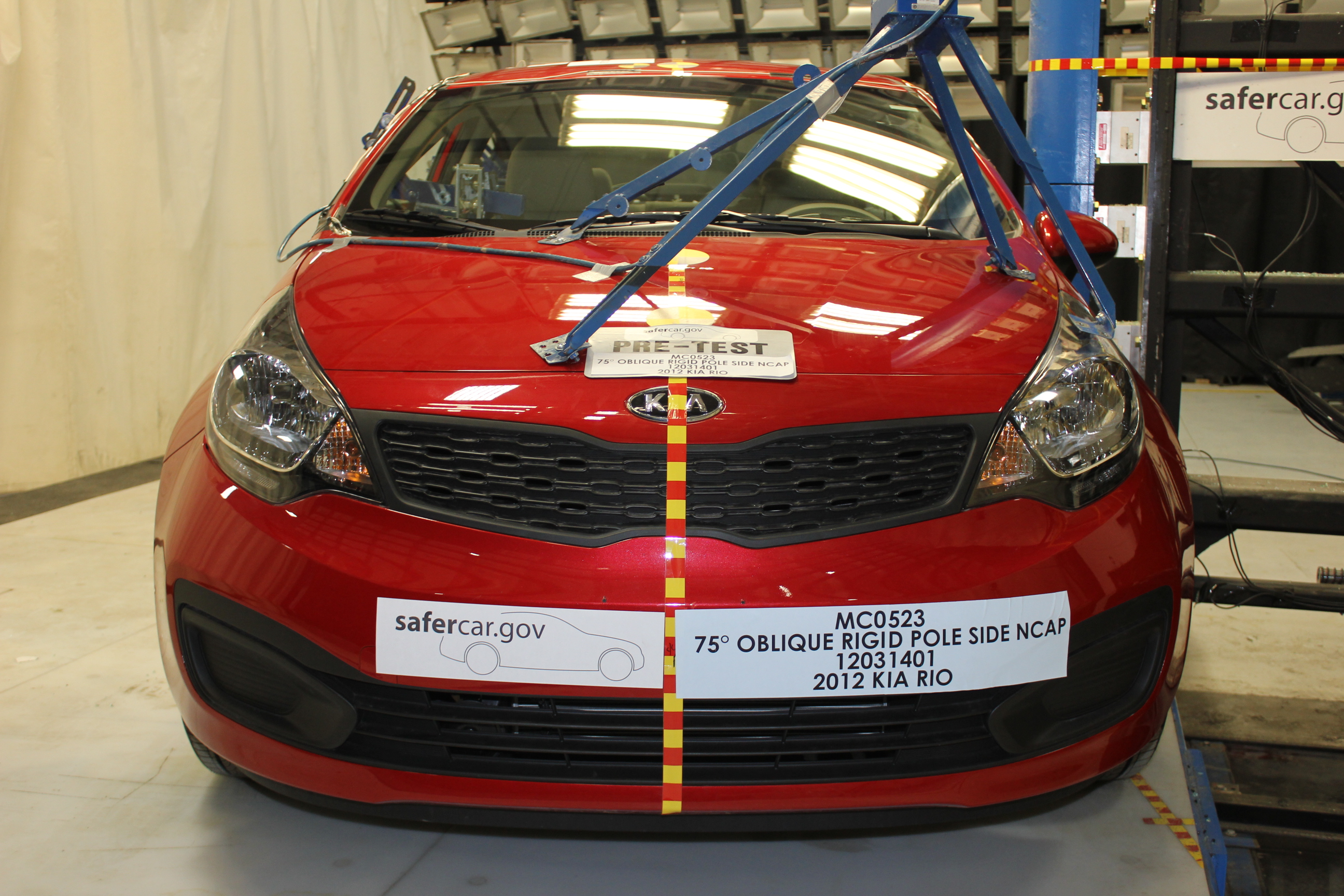 2012 KIA RIO crash image 4