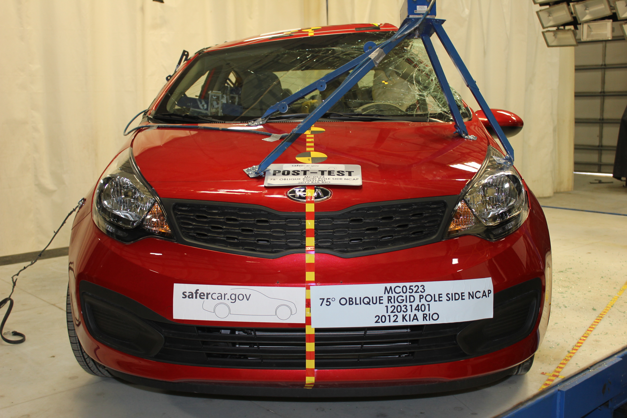 2012 KIA RIO crash image 5