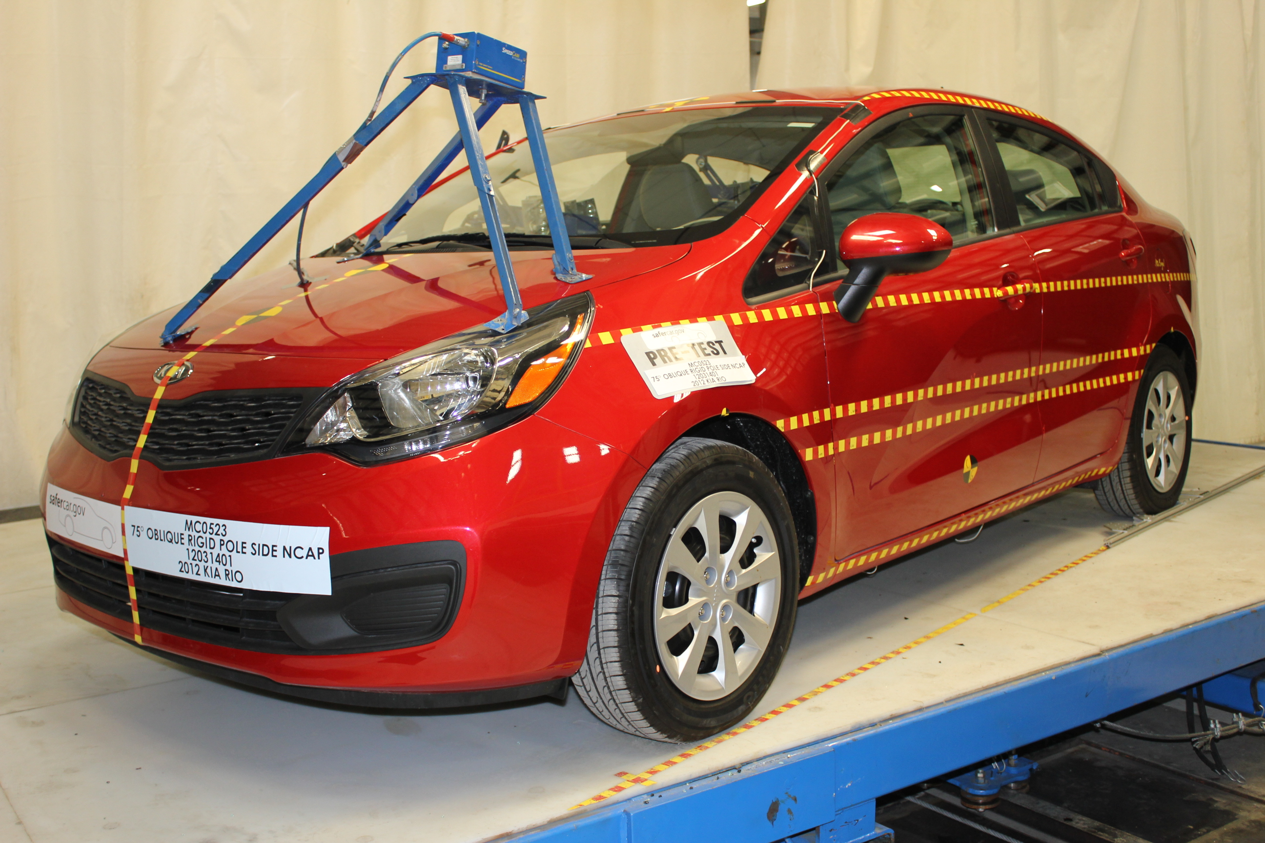 2012 KIA RIO crash image 6