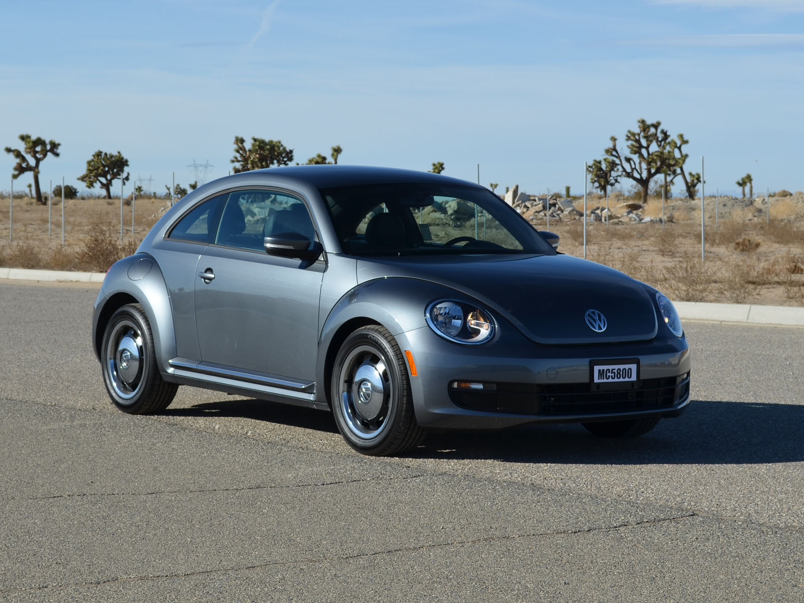 2012 VOLKSWAGEN BEETLE crash image