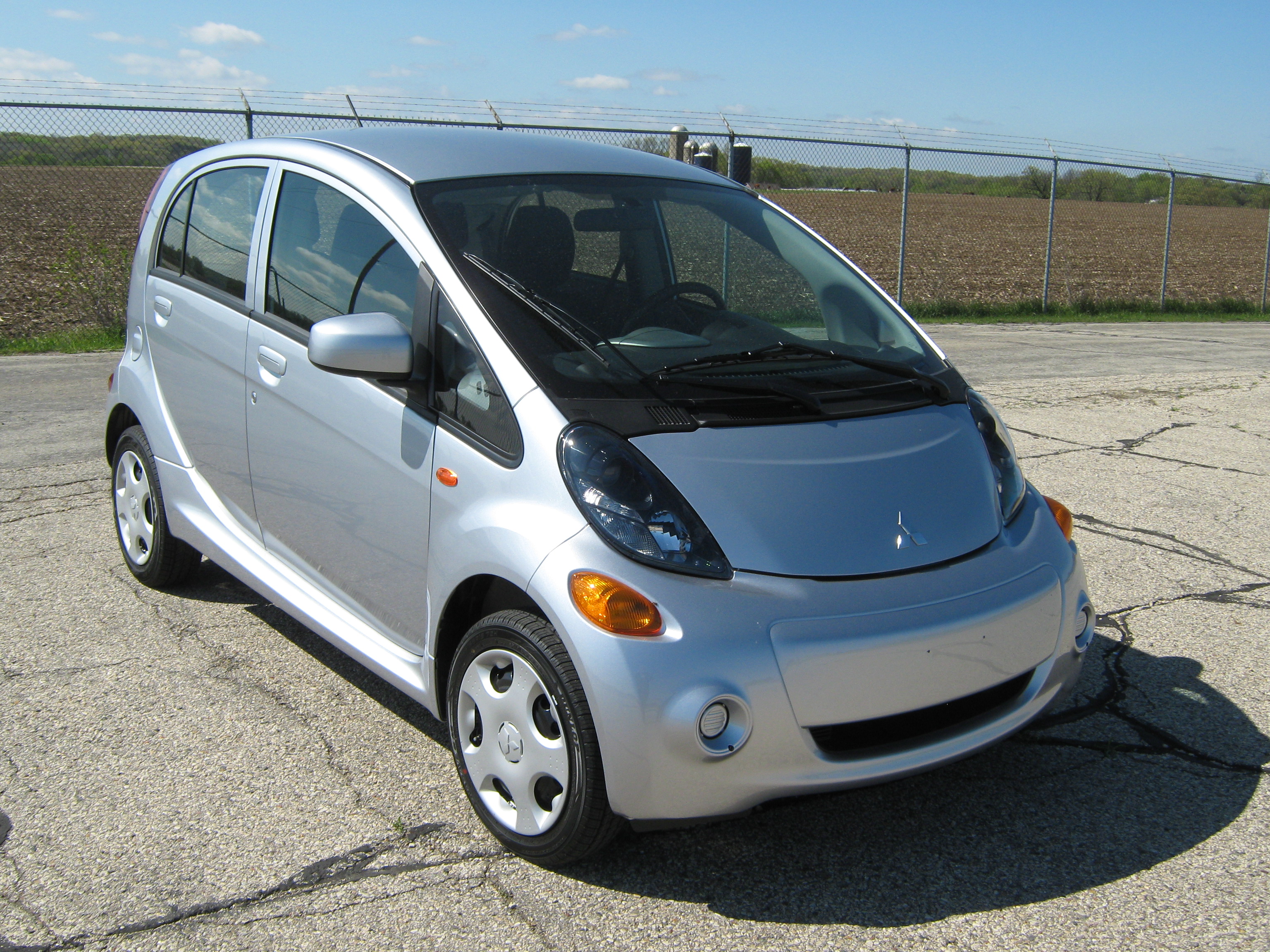 2012 MITSUBISHI IMiEV crash image