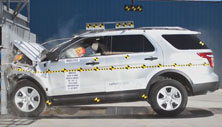 2013 FORD EXPLORER crash-test photo