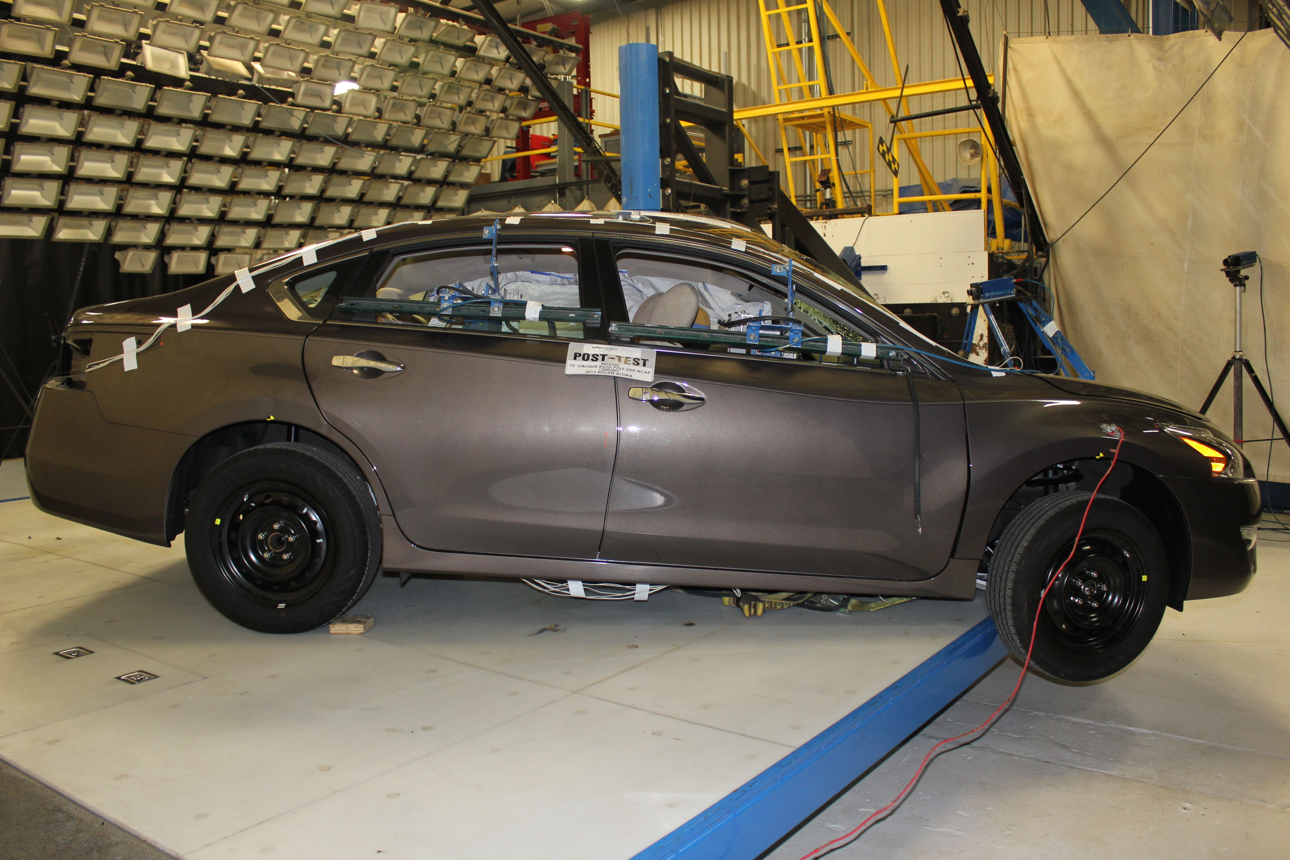 2013 NISSAN ALTIMA crash image 14